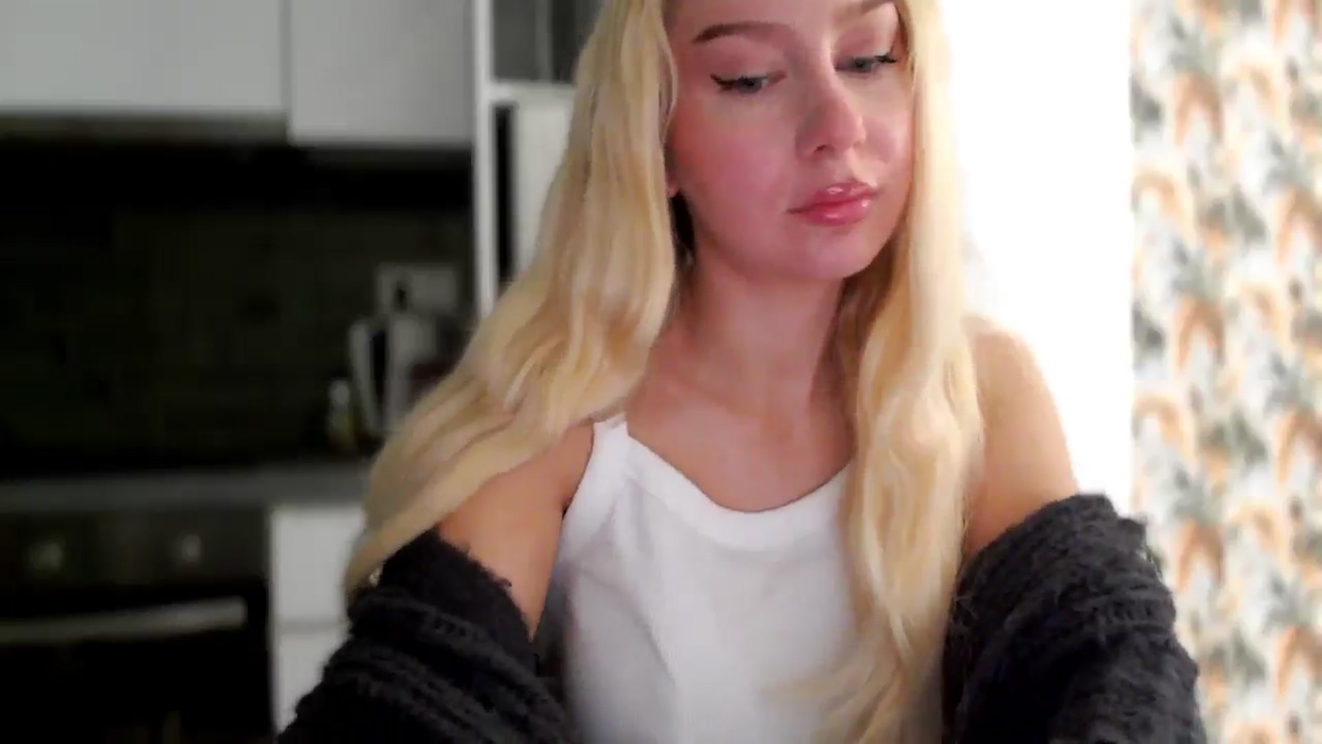 Gallery image thumbnail from British_Cutie's myfreecams stream on, 12/09/2025, 07:48 image 6 of 20