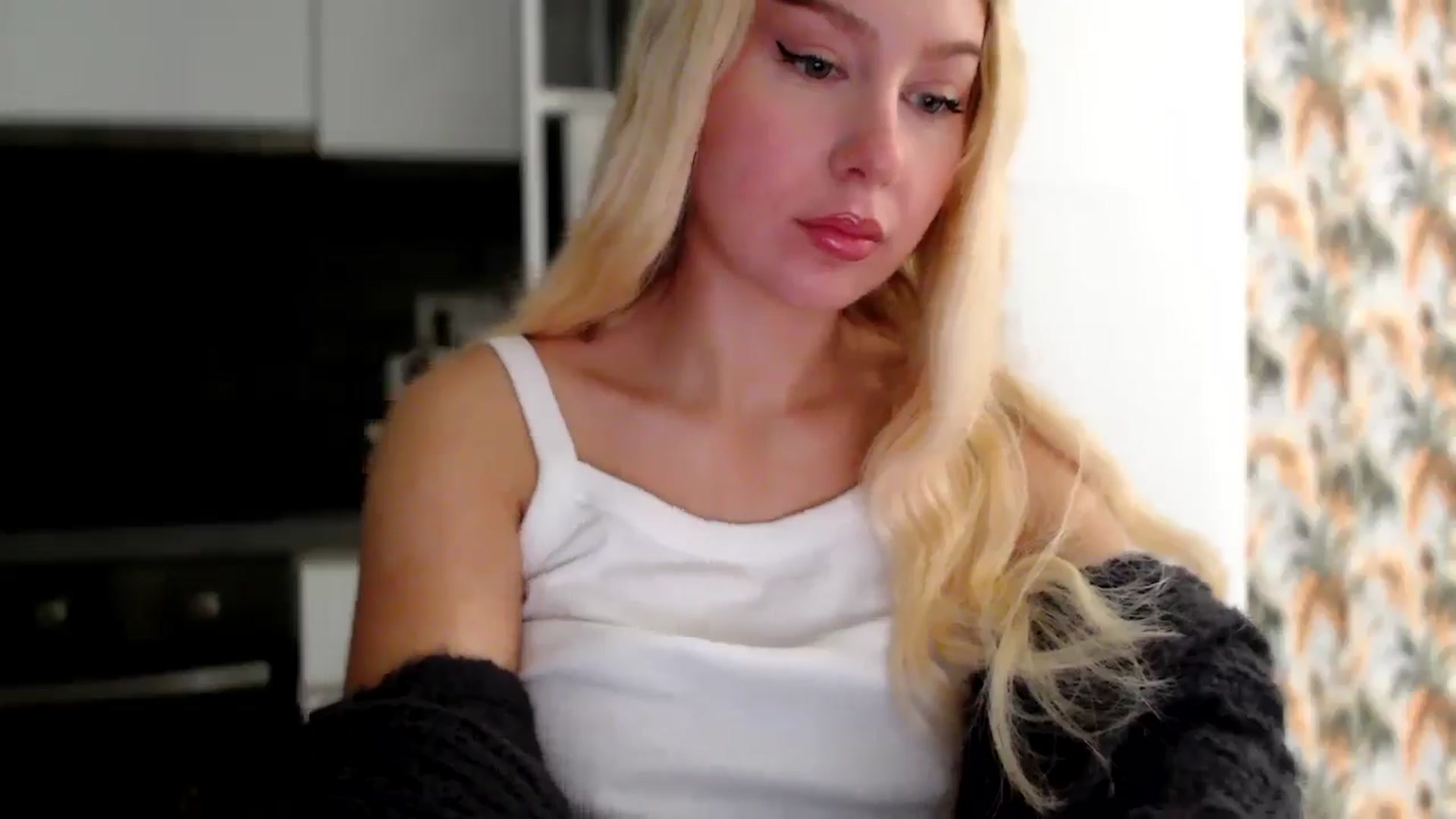 Gallery image thumbnail from British_Cutie's myfreecams stream on, 12/09/2025, 07:48 image 12 of 20