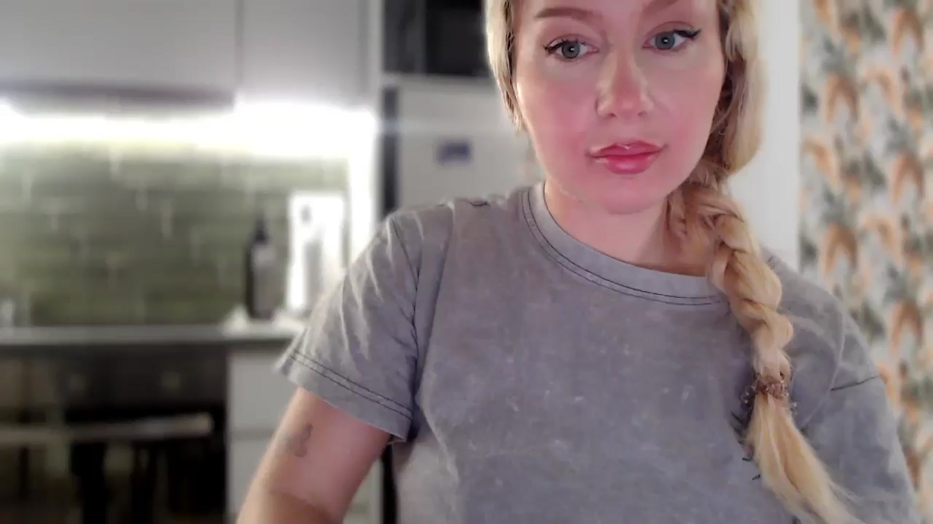 Gallery image thumbnail from British_Cutie's myfreecams stream on, 12/15/2025, 10:57 image 5 of 20