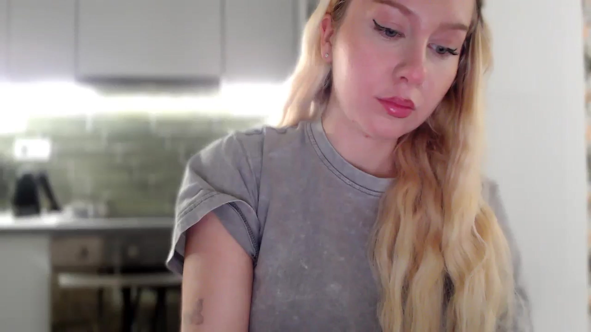 Gallery image thumbnail from British_Cutie's myfreecams stream on, 12/15/2025, 15:44 image 9 of 20