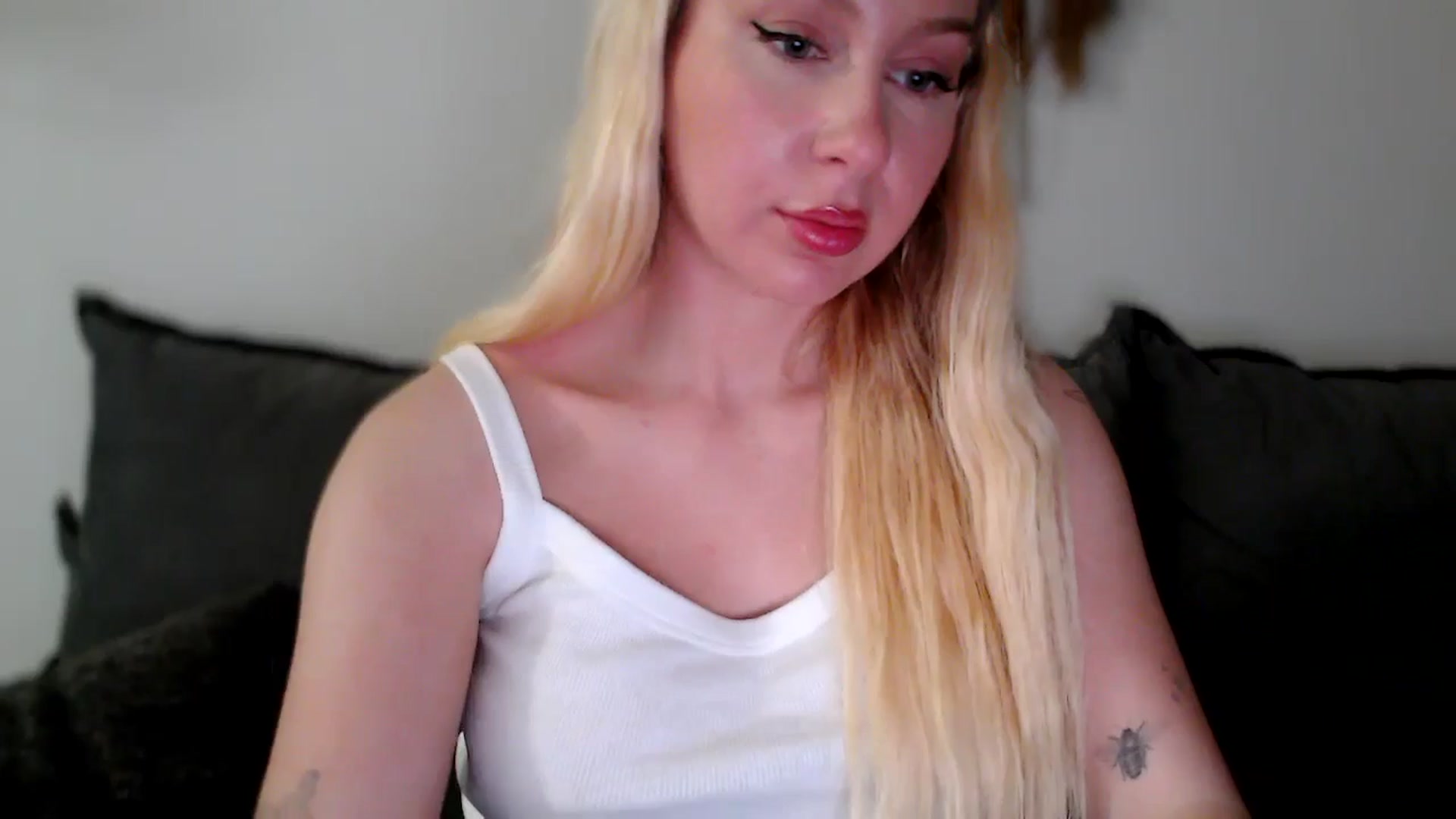 Gallery image thumbnail from British_Cutie's myfreecams stream on, 12/16/2025, 19:16 image 17 of 20
