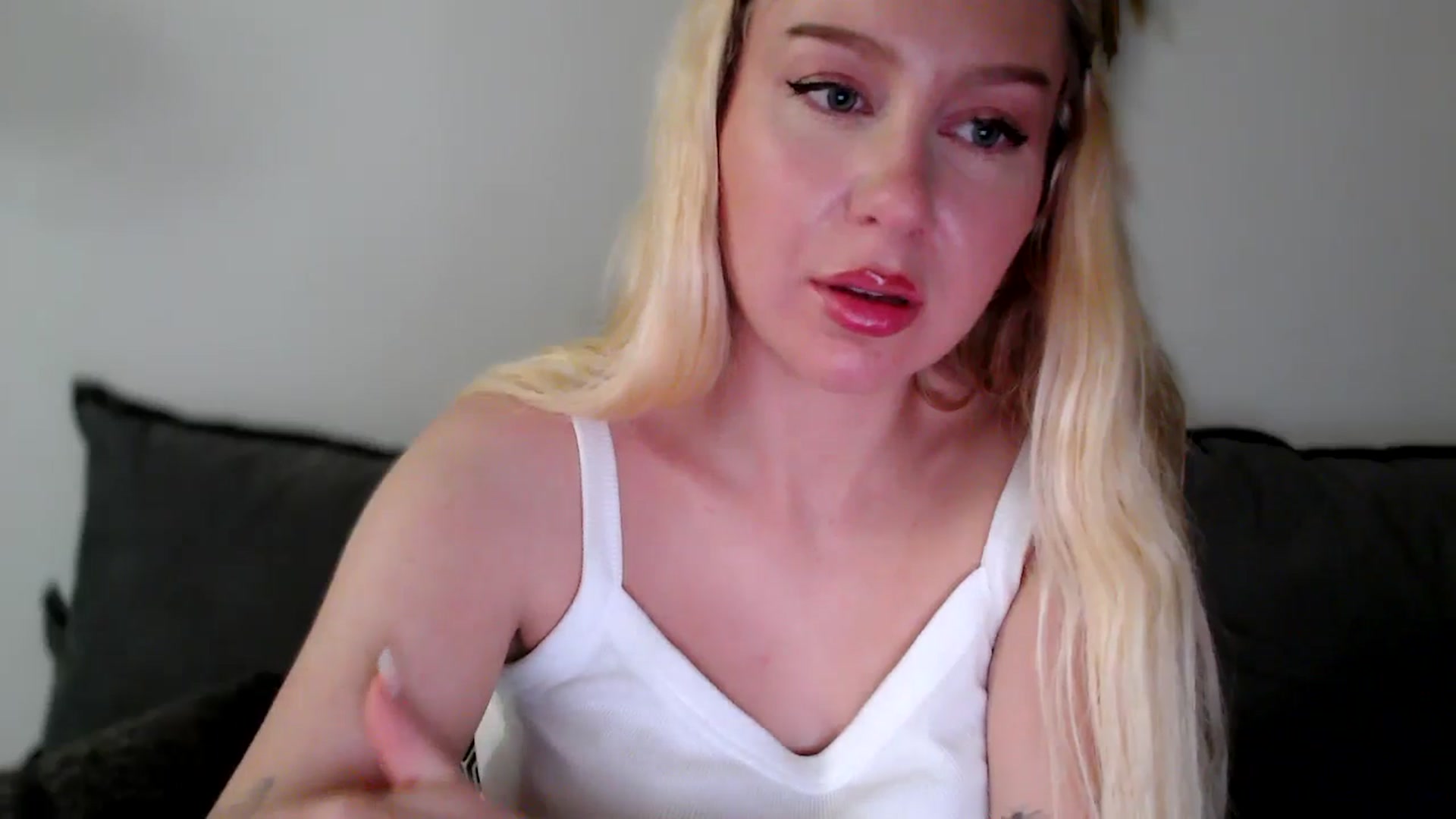 Gallery image thumbnail from British_Cutie's myfreecams stream on, 12/16/2025, 19:16 image 19 of 20