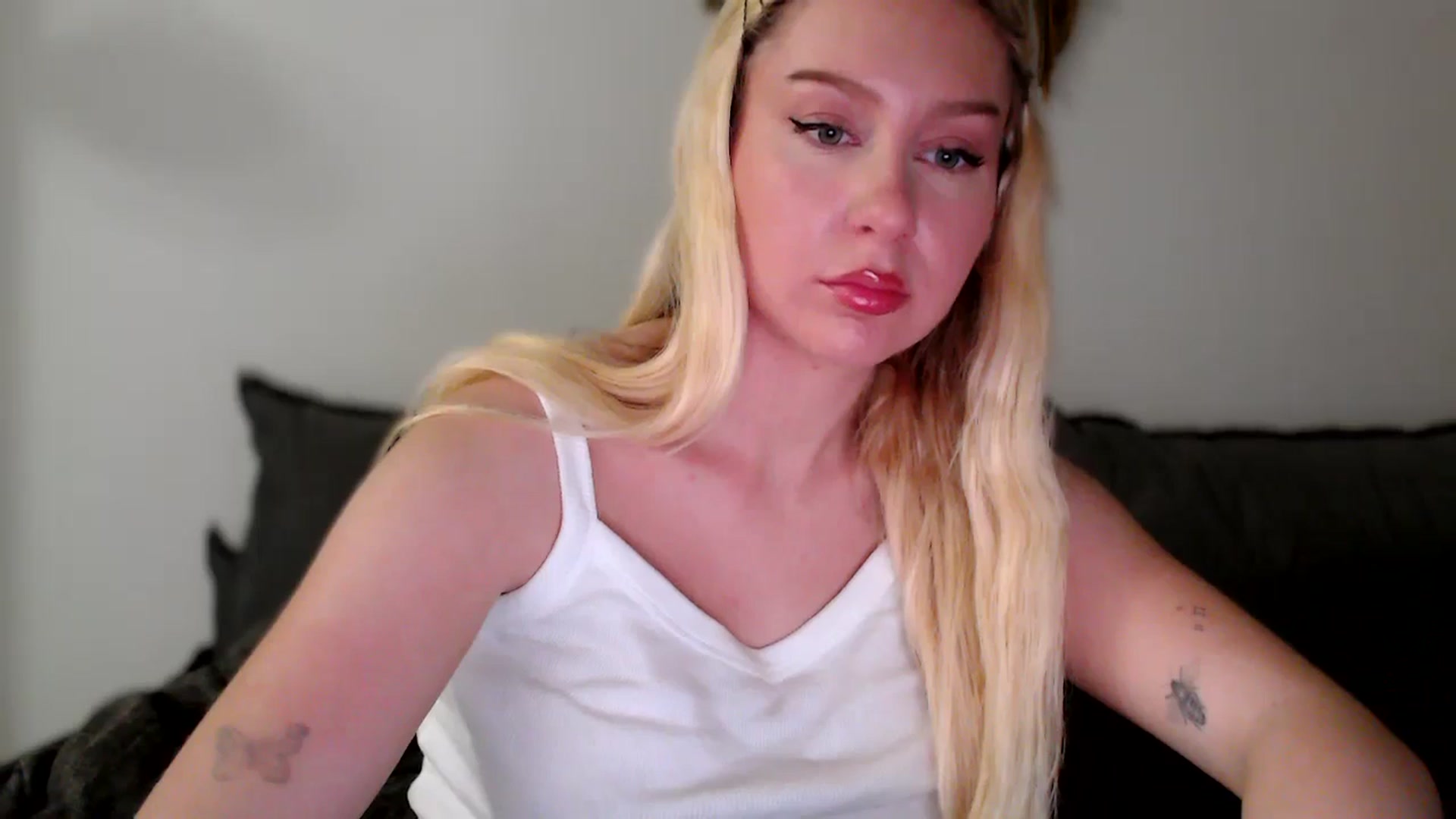 Gallery image thumbnail from British_Cutie's myfreecams stream on, 12/16/2025, 19:16 image 6 of 20