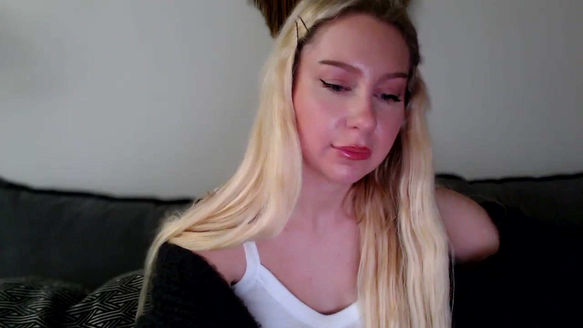 Gallery image thumbnail from British_Cutie's myfreecams stream on, 12/16/2025, 22:42 image 2 of 20