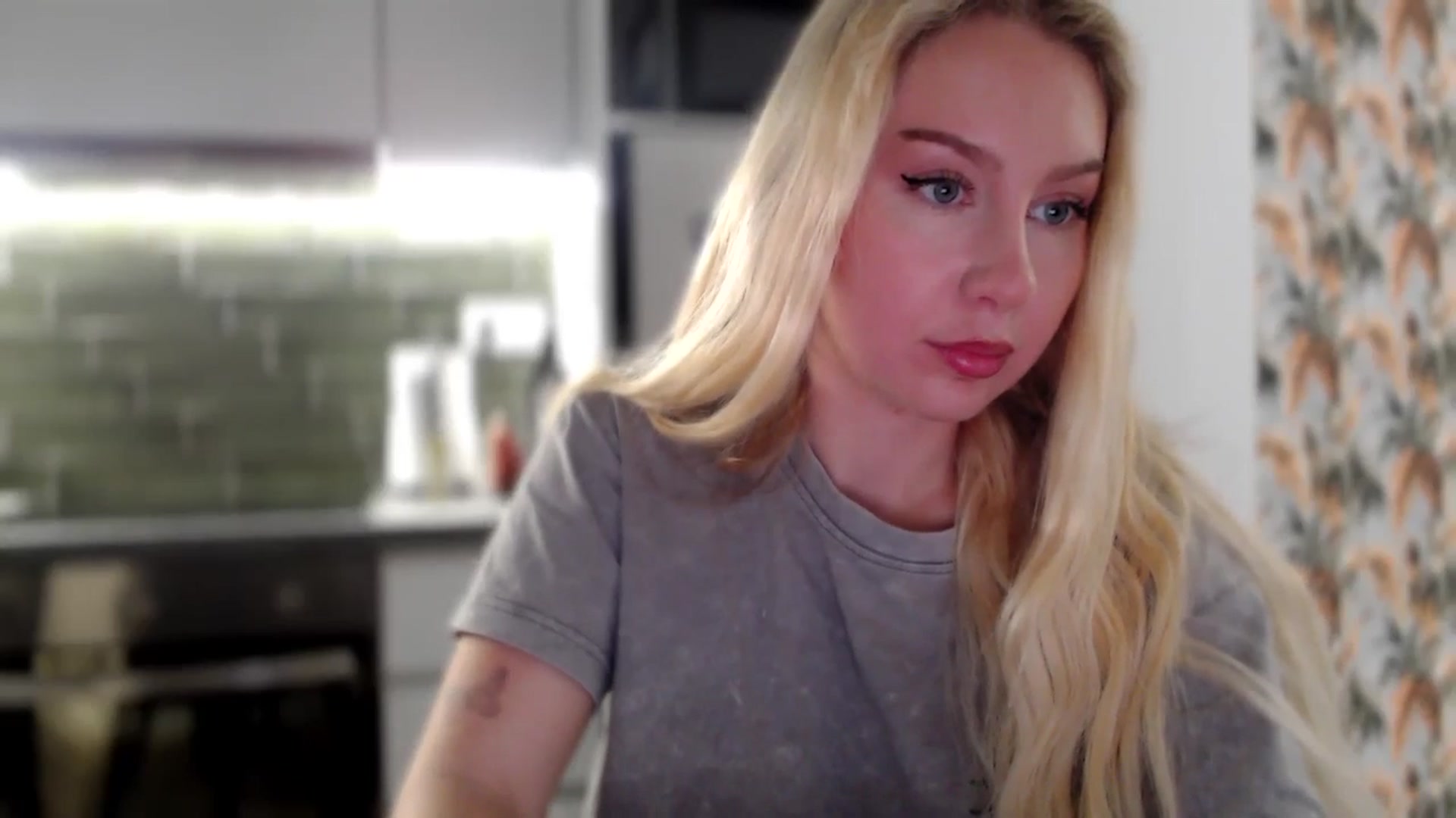 Gallery image thumbnail from British_Cutie's myfreecams stream on, 12/17/2025, 12:13 image 3 of 20