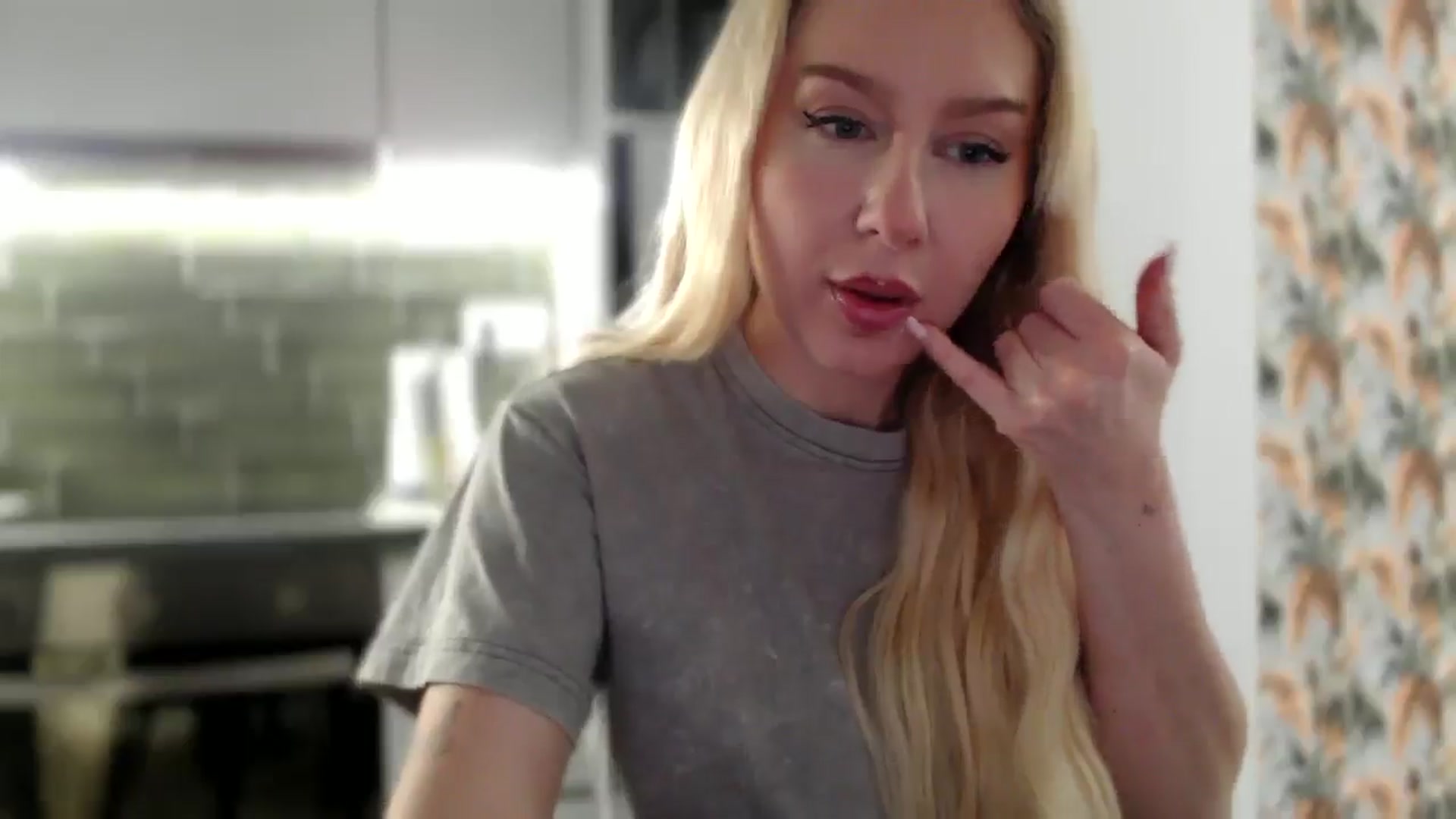 Gallery image thumbnail from British_Cutie's myfreecams stream on, 12/17/2025, 12:13 image 17 of 20