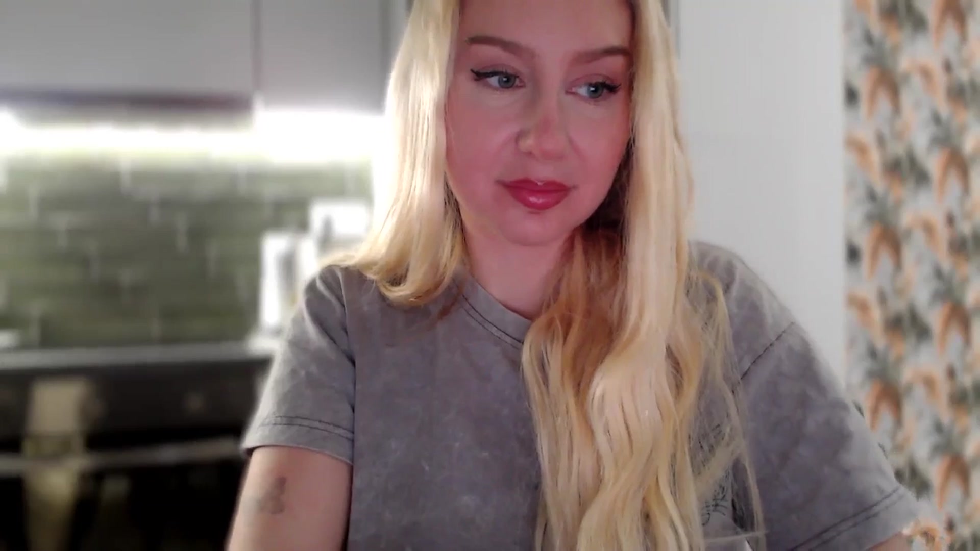 Gallery image thumbnail from British_Cutie's myfreecams stream on, 12/17/2025, 12:13 image 4 of 20