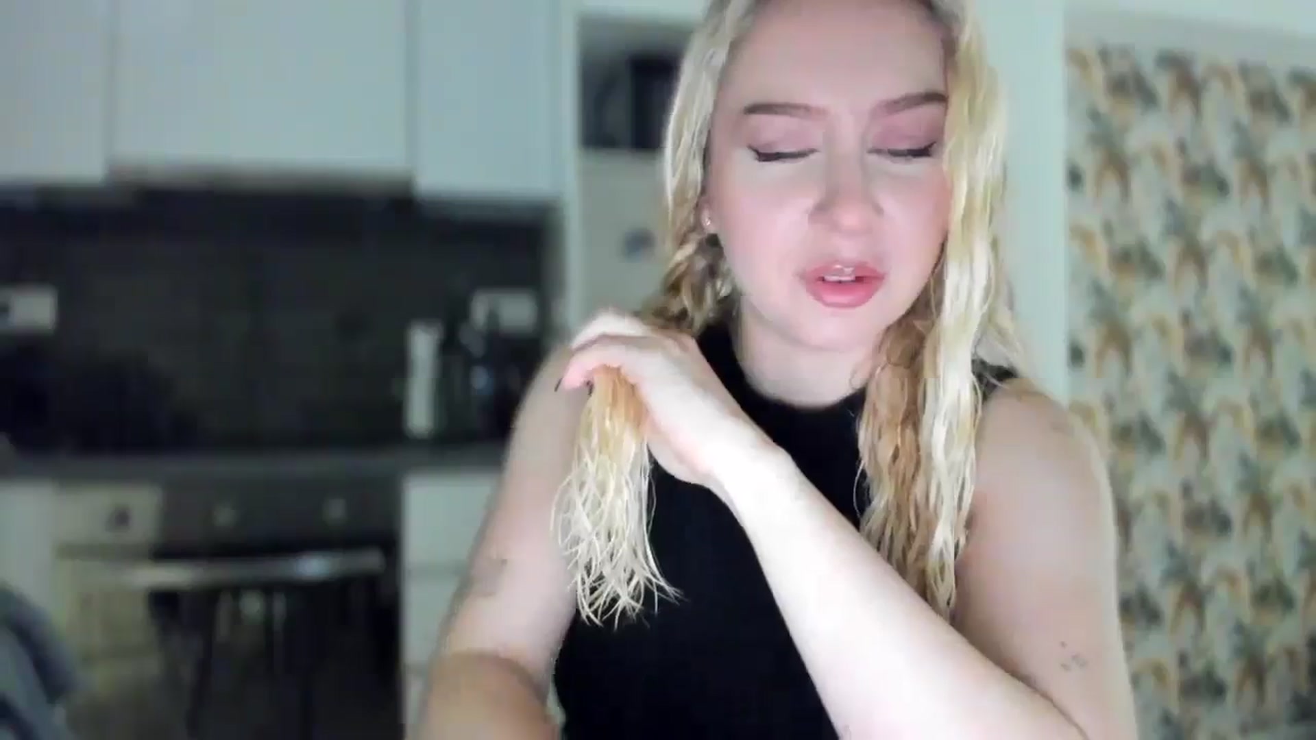Gallery image thumbnail from British_Cutie's myfreecams stream on, 12/19/2025, 18:07 image 4 of 20