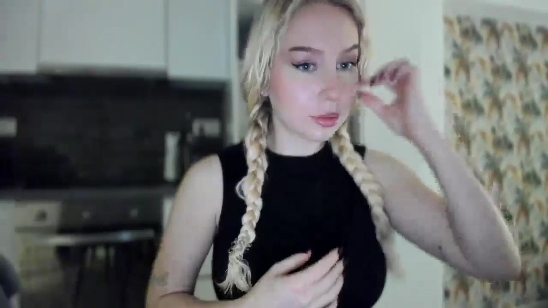 Gallery image thumbnail from British_Cutie's myfreecams stream on, 12/19/2025, 18:07 image 10 of 20