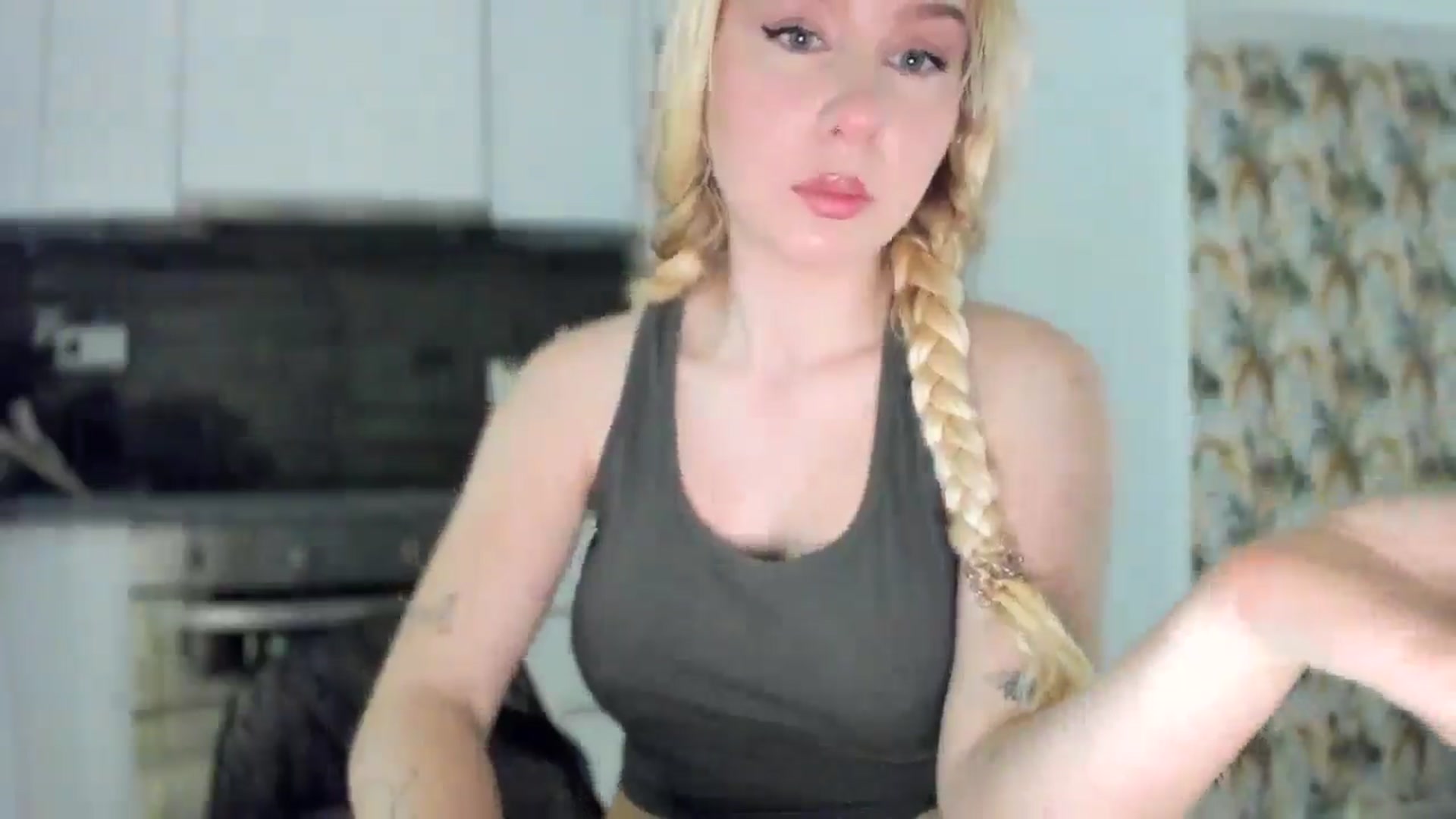 Gallery image thumbnail from British_Cutie's myfreecams stream on, 12/19/2025, 18:37 image 7 of 20