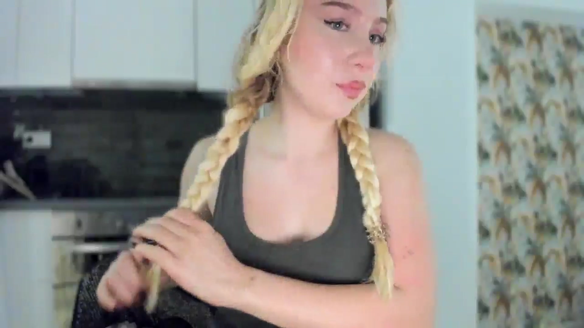 Gallery image thumbnail from British_Cutie's myfreecams stream on, 12/19/2025, 18:37 image 4 of 20