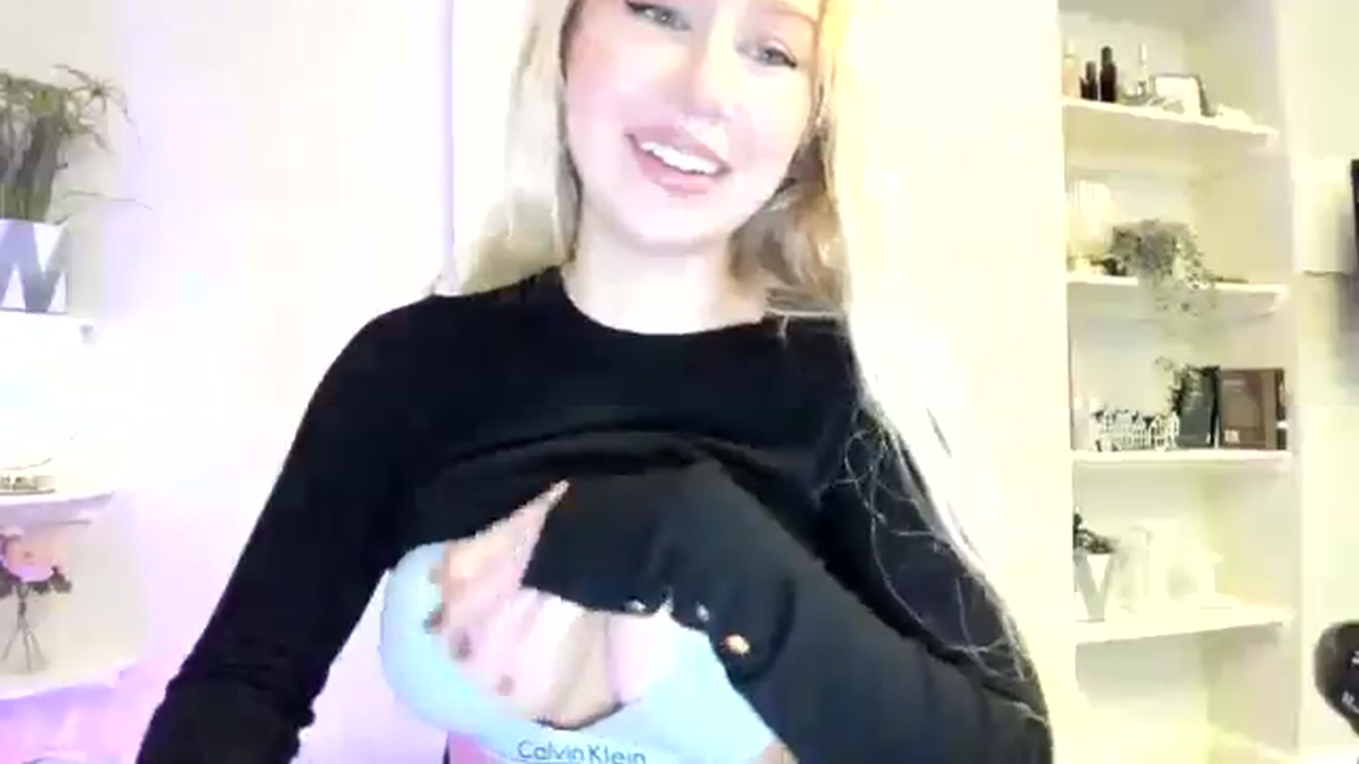 Gallery image thumbnail from British_Cutie's myfreecams stream on, 12/26/2025, 20:27 image 4 of 20