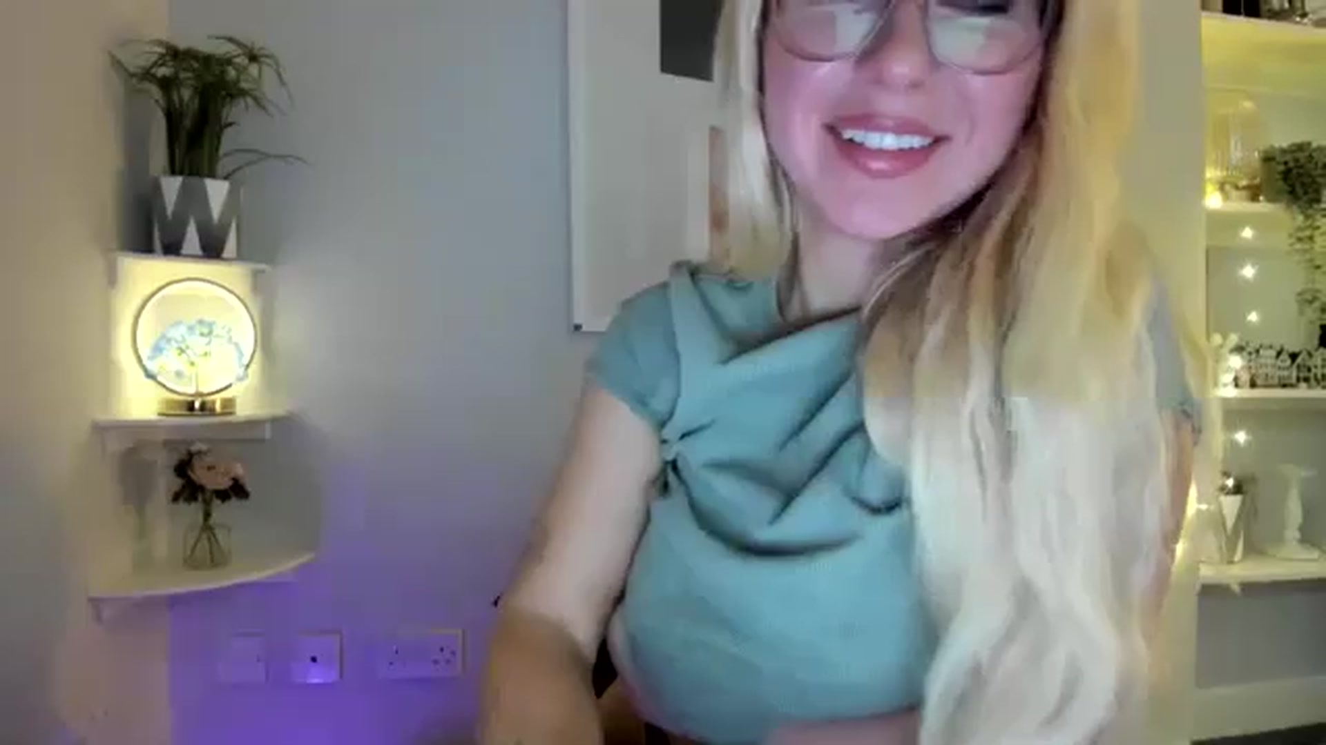 Gallery image thumbnail from British_Cutie's myfreecams stream on, 12/27/2025, 18:01 image 7 of 20