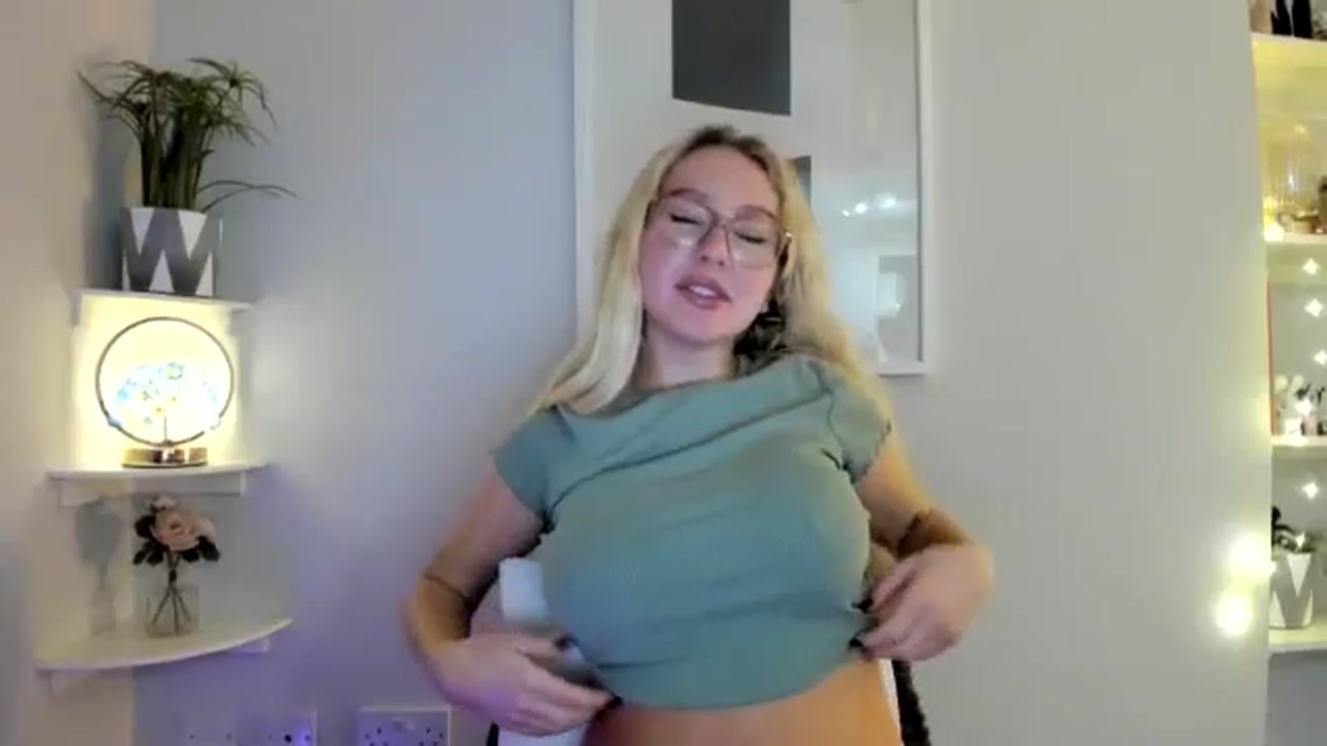 Gallery image thumbnail from British_Cutie's myfreecams stream on, 12/27/2025, 18:01 image 8 of 20