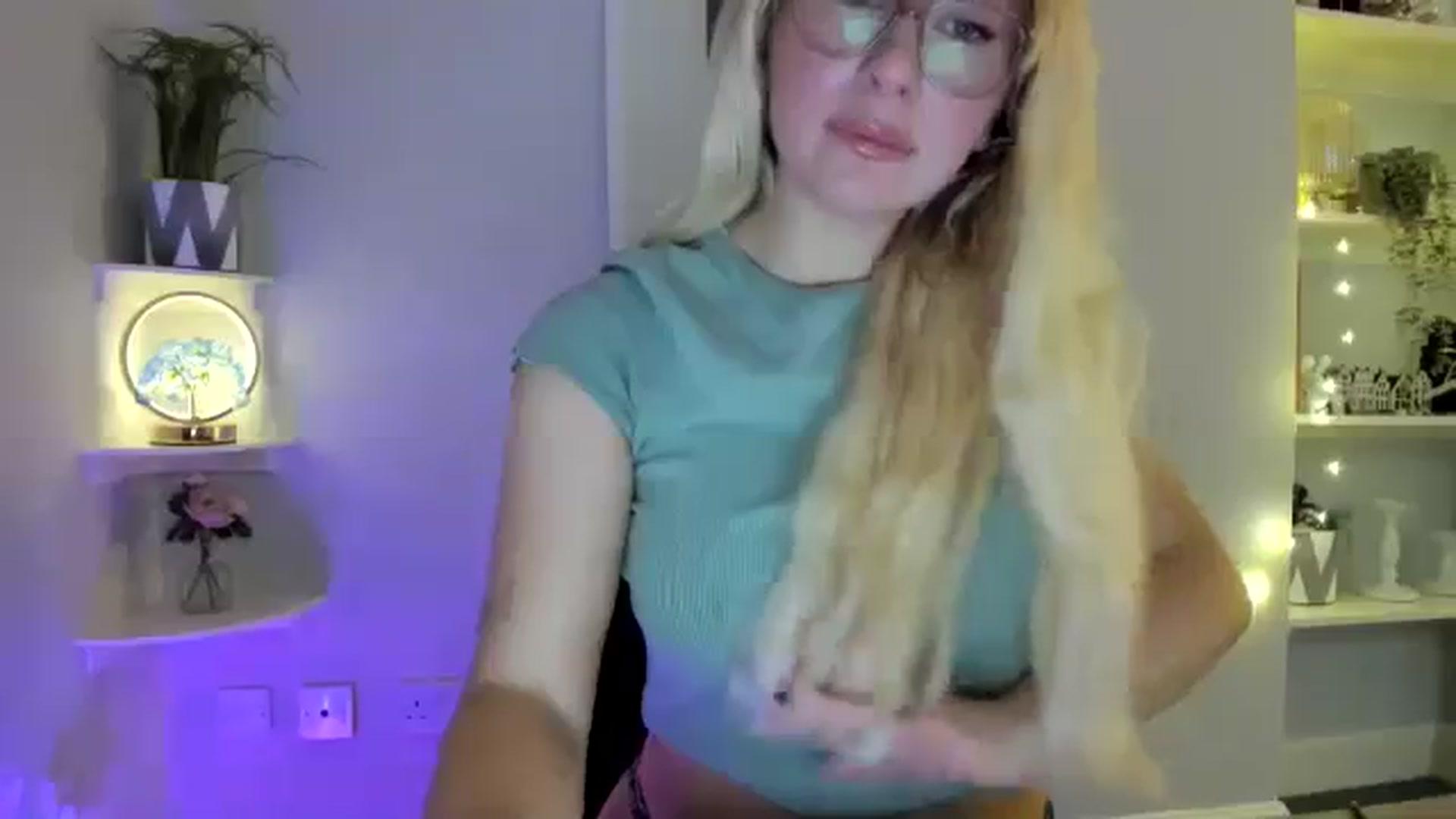 Gallery image thumbnail from British_Cutie's myfreecams stream on, 12/27/2025, 18:01 image 6 of 20
