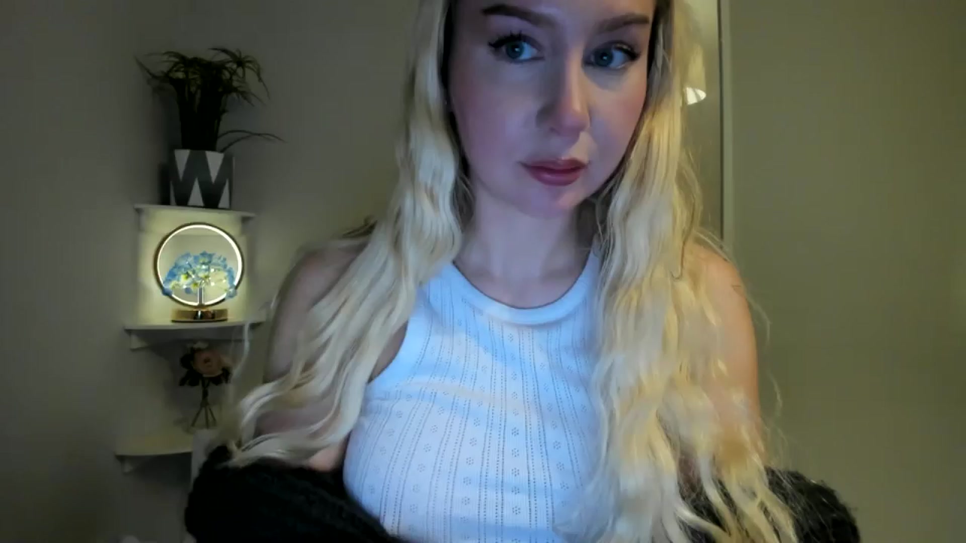 Gallery image thumbnail from British_Cutie's myfreecams stream on, 12/28/2025, 15:17 image 2 of 20