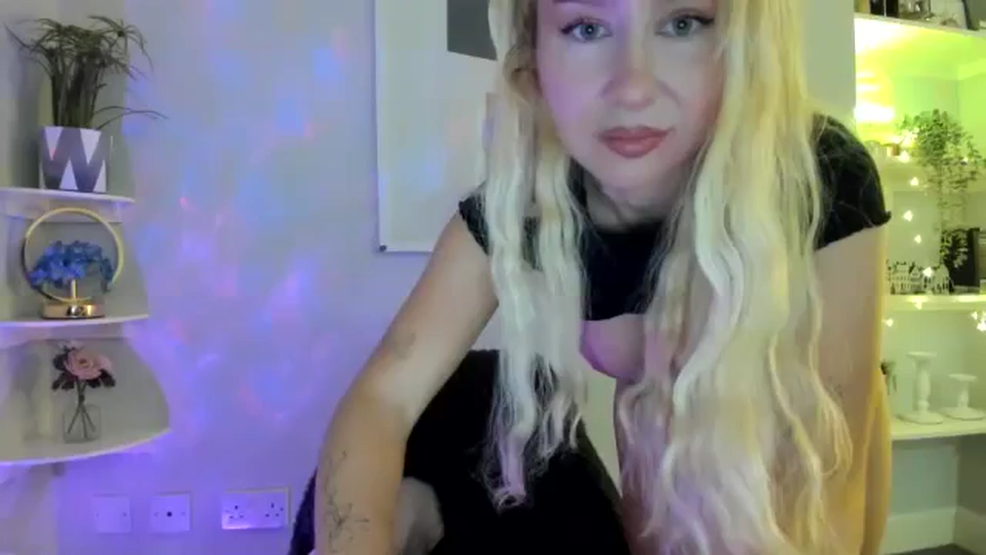 Gallery image thumbnail from British_Cutie's myfreecams stream on, 12/29/2025, 15:18 image 1 of 20