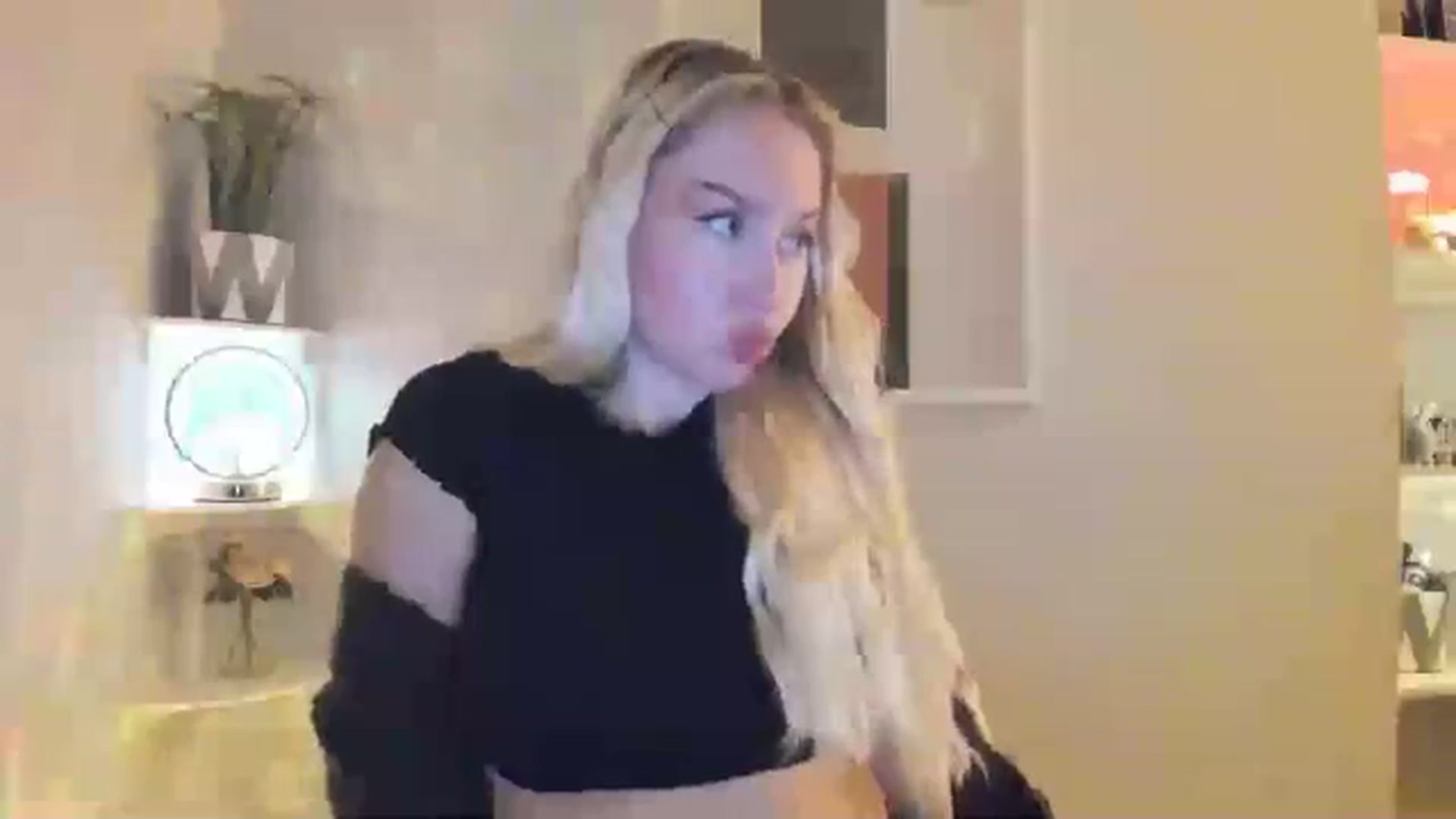 Gallery image thumbnail from British_Cutie's myfreecams stream on, 12/29/2025, 17:45 image 4 of 20
