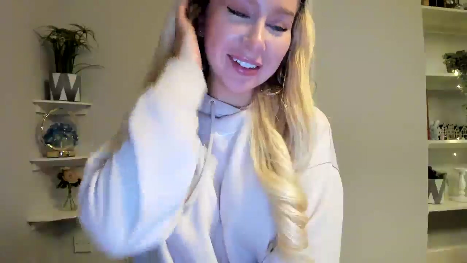 Gallery image thumbnail from British_Cutie's myfreecams stream on, 01/01/2026, 18:30 image 18 of 20