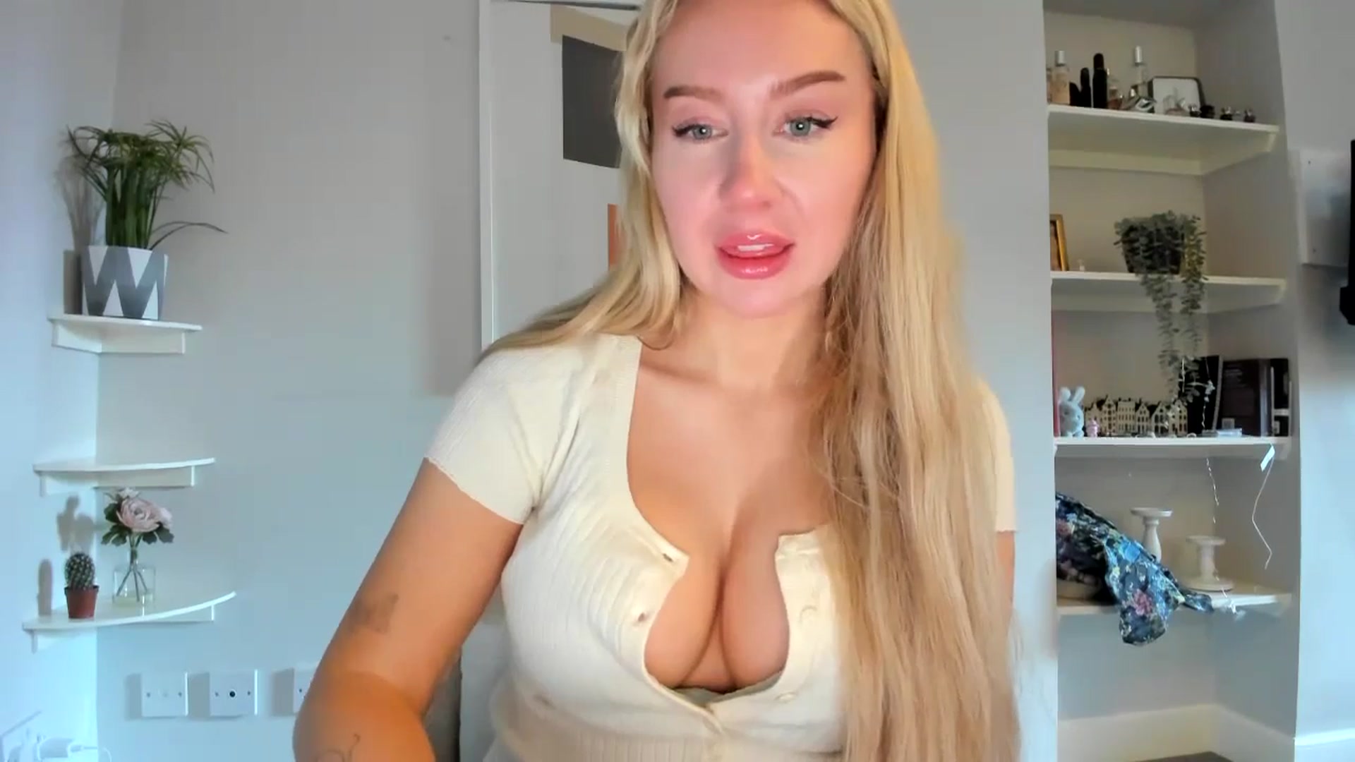 Gallery image thumbnail from British_Cutie's myfreecams stream on, 01/28/2026, 13:48 image 6 of 20