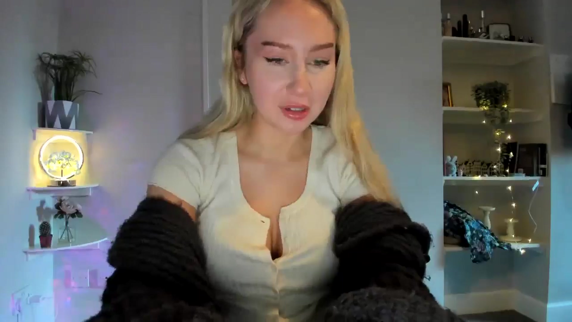 Gallery image thumbnail from British_Cutie's myfreecams stream on, 01/28/2026, 15:56 image 8 of 20