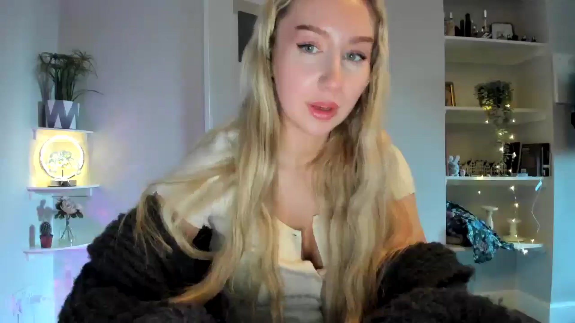 Gallery image thumbnail from British_Cutie's myfreecams stream on, 01/28/2026, 15:56 image 5 of 20