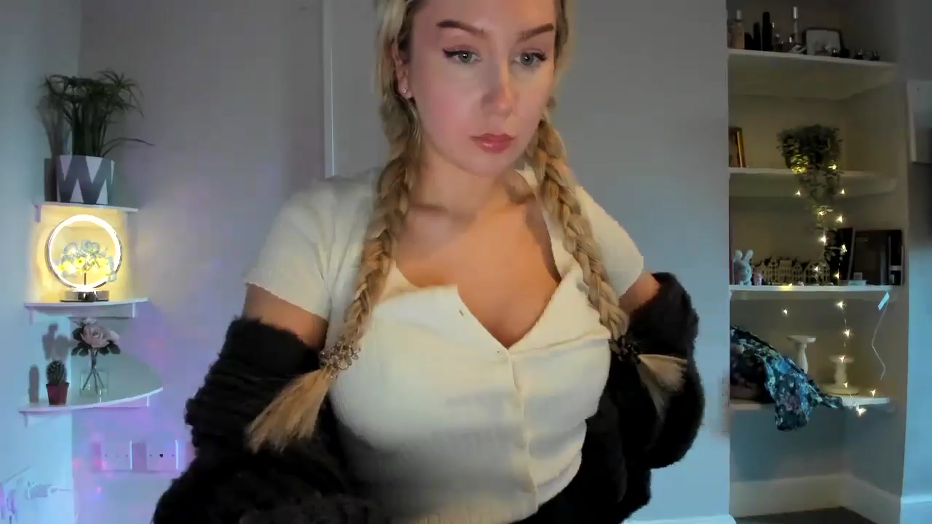 Gallery image thumbnail from British_Cutie's myfreecams stream on, 01/28/2026, 15:56 image 2 of 20