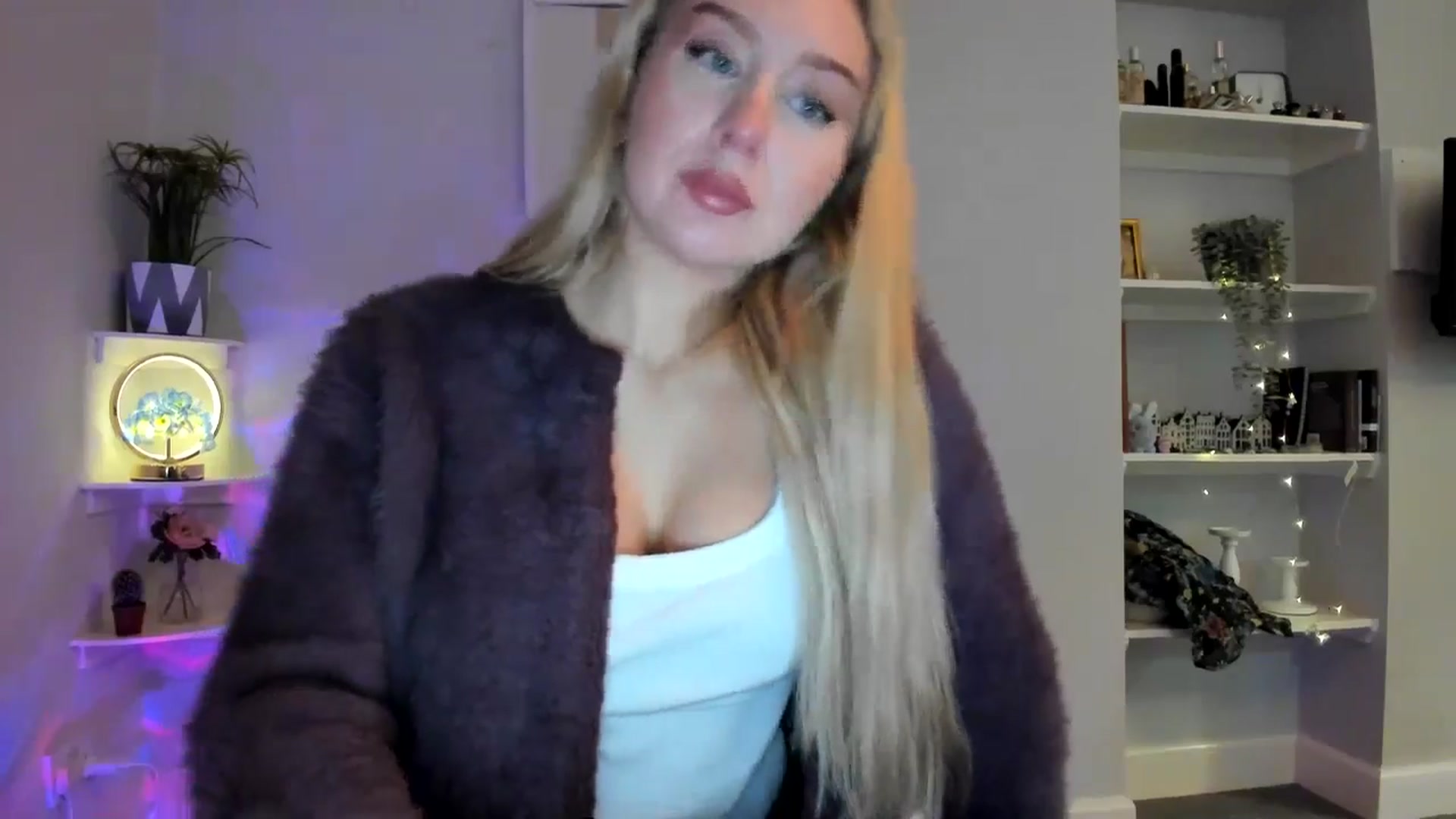 Gallery image thumbnail from British_Cutie's myfreecams stream on, 01/28/2026, 21:38 image 4 of 20