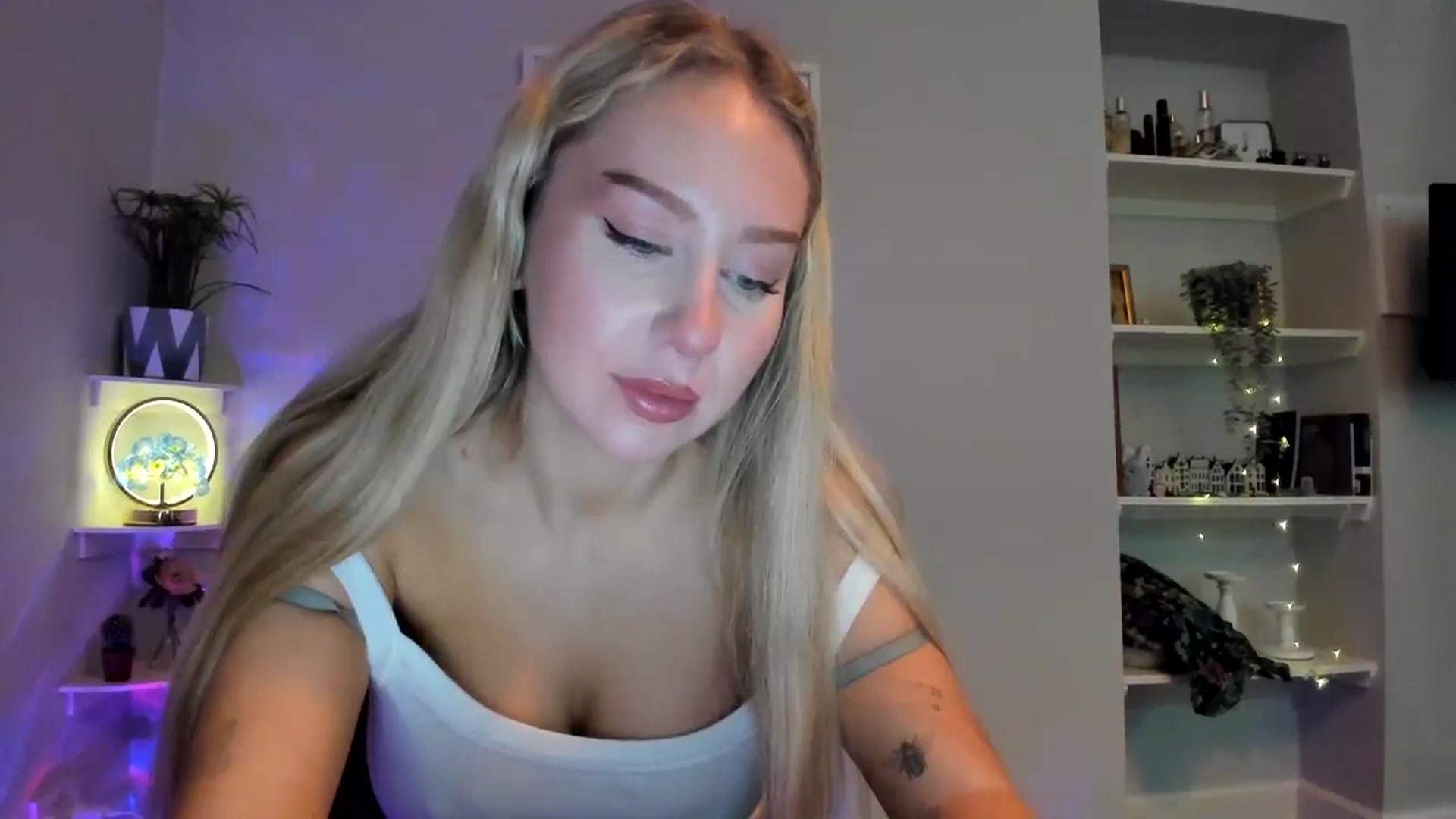 Gallery image thumbnail from British_Cutie's myfreecams stream on, 01/28/2026, 21:38 image 9 of 20