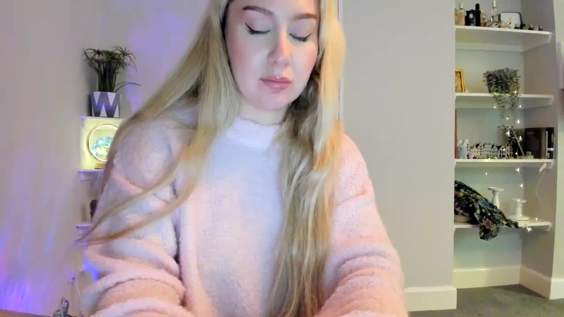 Gallery image thumbnail from British_Cutie's myfreecams stream on, 01/29/2026, 21:07 image 15 of 20
