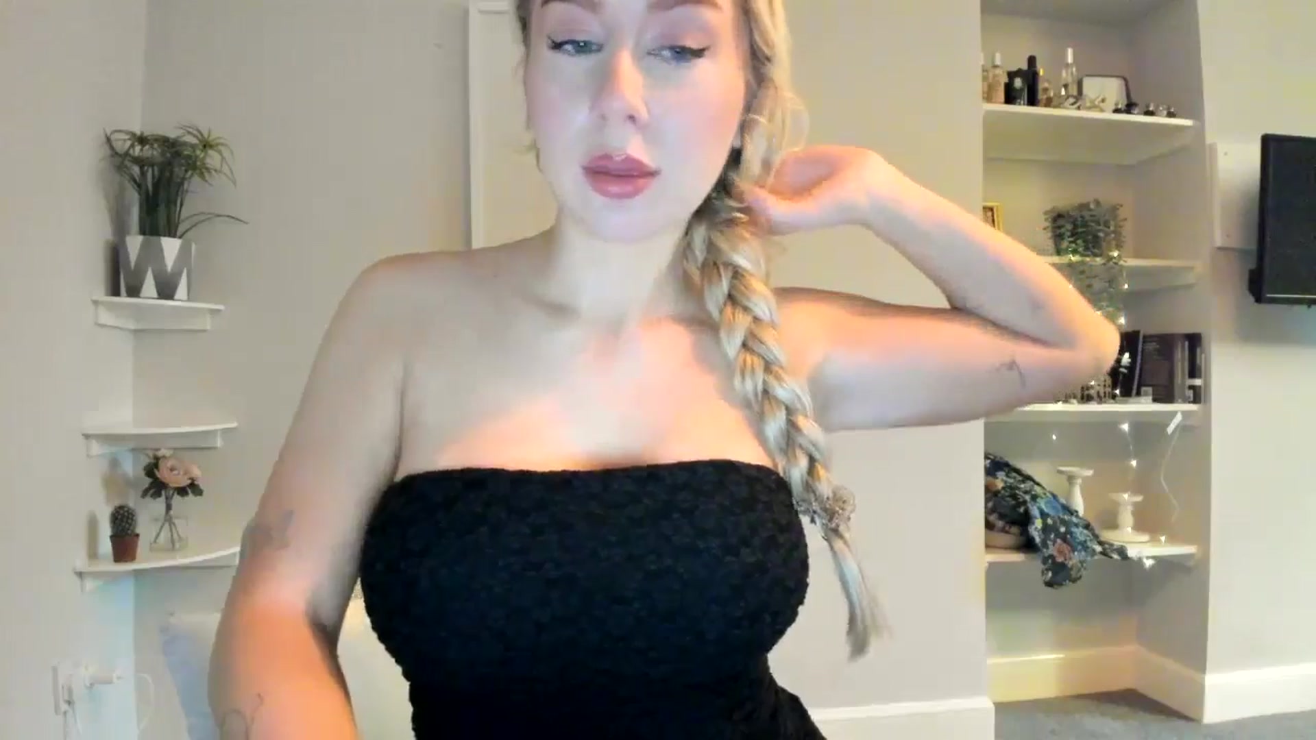 Gallery image thumbnail from British_Cutie's myfreecams stream on, 01/30/2026, 17:16 image 6 of 20
