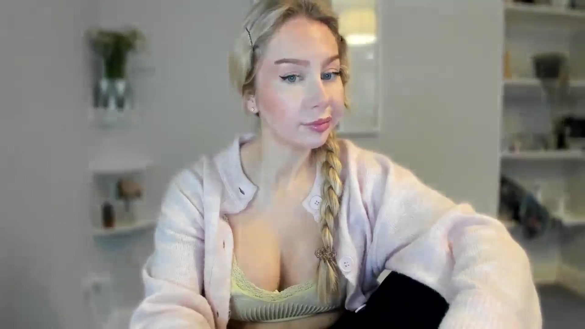 Gallery image thumbnail from British_Cutie's myfreecams stream on, 02/03/2026, 15:54 image 12 of 20