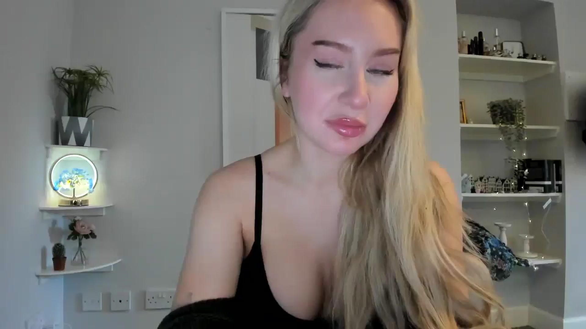 Gallery image thumbnail from British_Cutie's myfreecams stream on, 02/05/2026, 14:02 image 16 of 20
