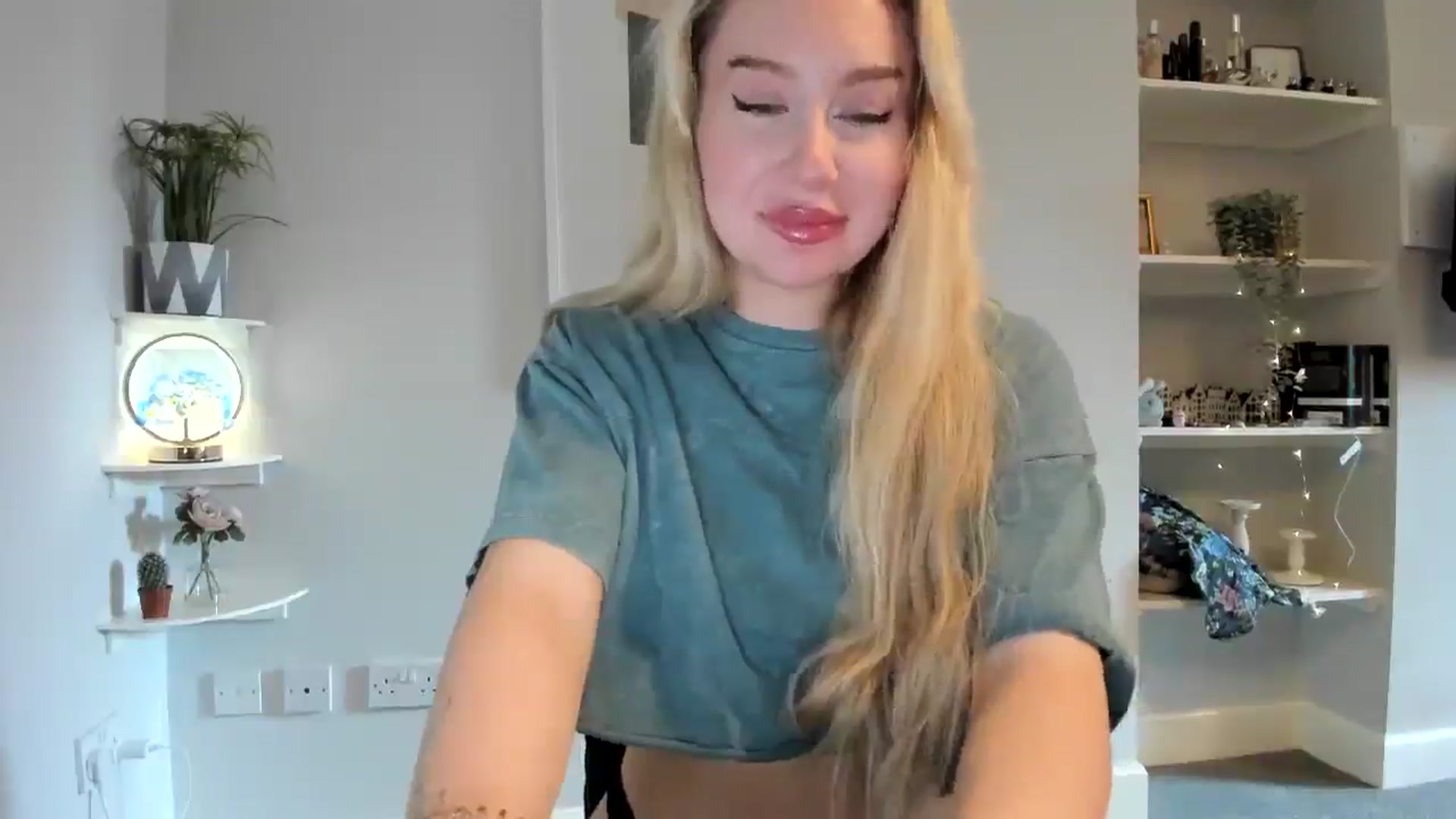 Gallery image thumbnail from British_Cutie's myfreecams stream on, 02/05/2026, 14:02 image 3 of 20