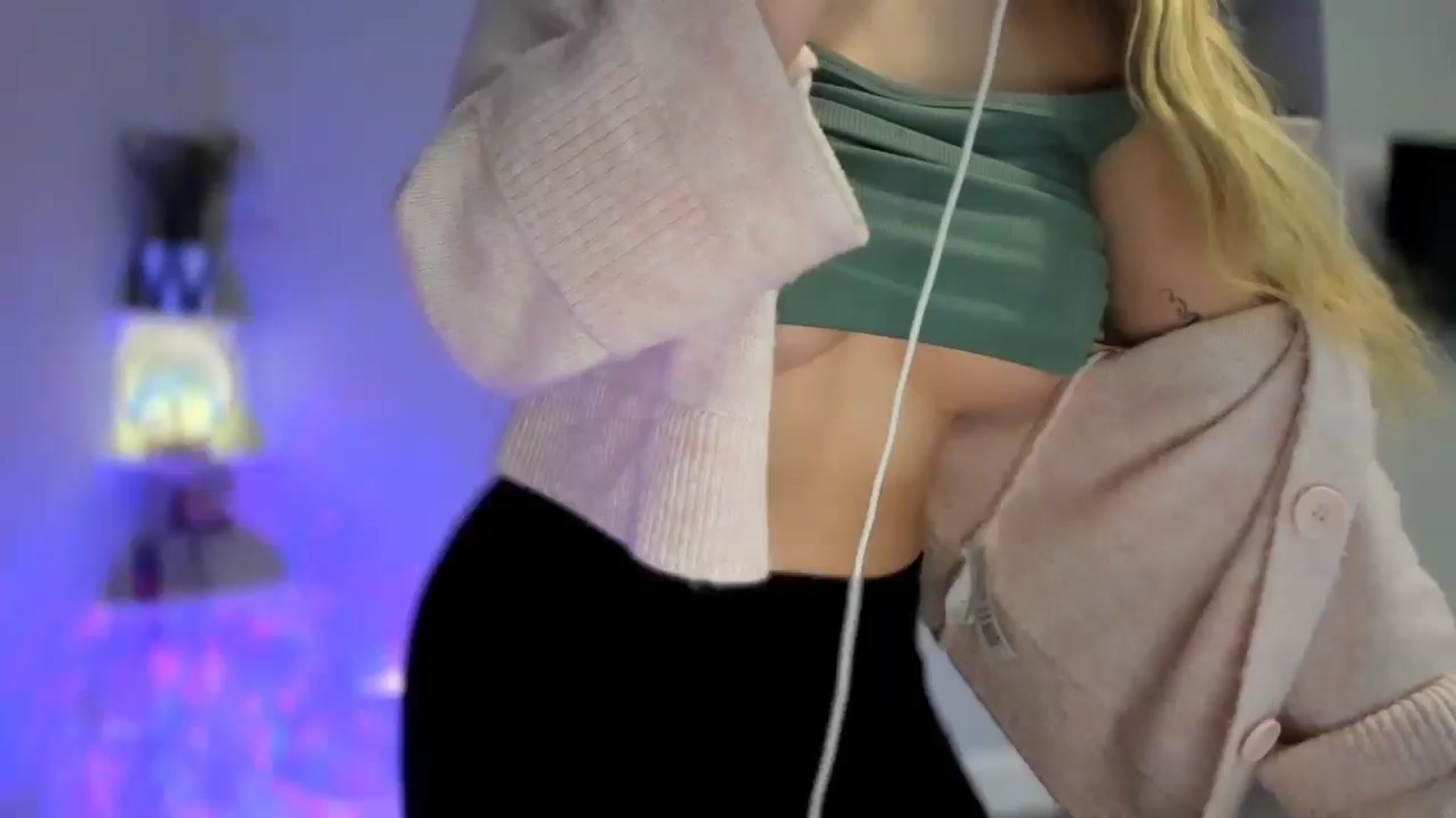 Gallery image thumbnail from British_Cutie's myfreecams stream on, 02/06/2026, 22:38 image 6 of 20