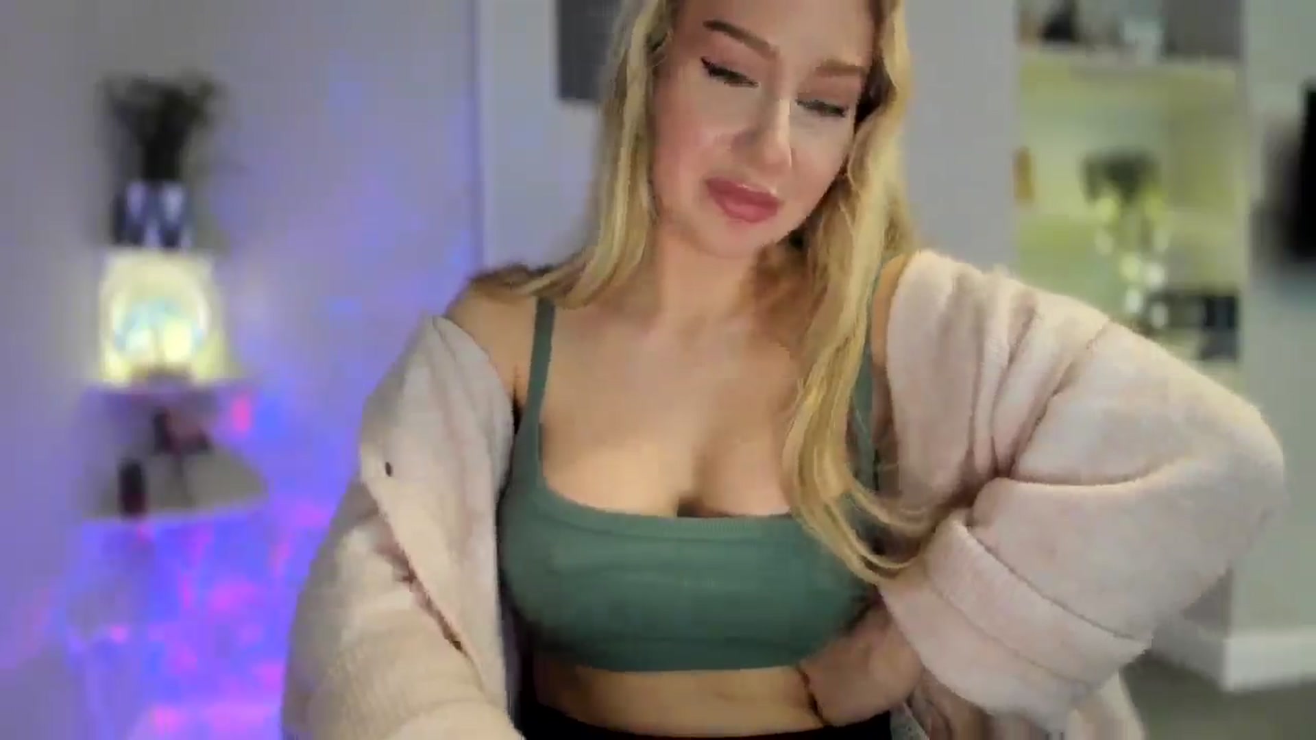 Gallery image thumbnail from British_Cutie's myfreecams stream on, 02/06/2026, 22:38 image 13 of 20