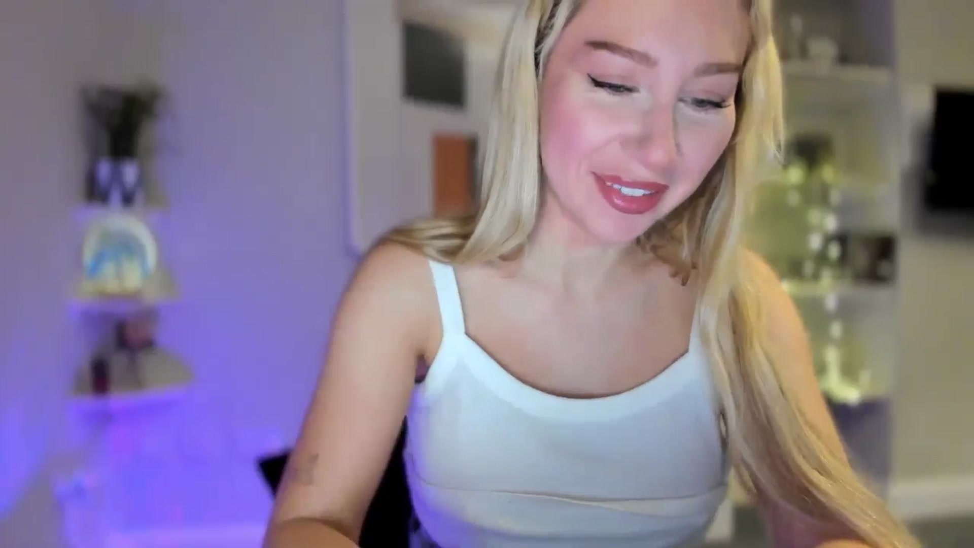 Gallery image thumbnail from British_Cutie's myfreecams stream on, 02/09/2026, 18:31 image 4 of 20