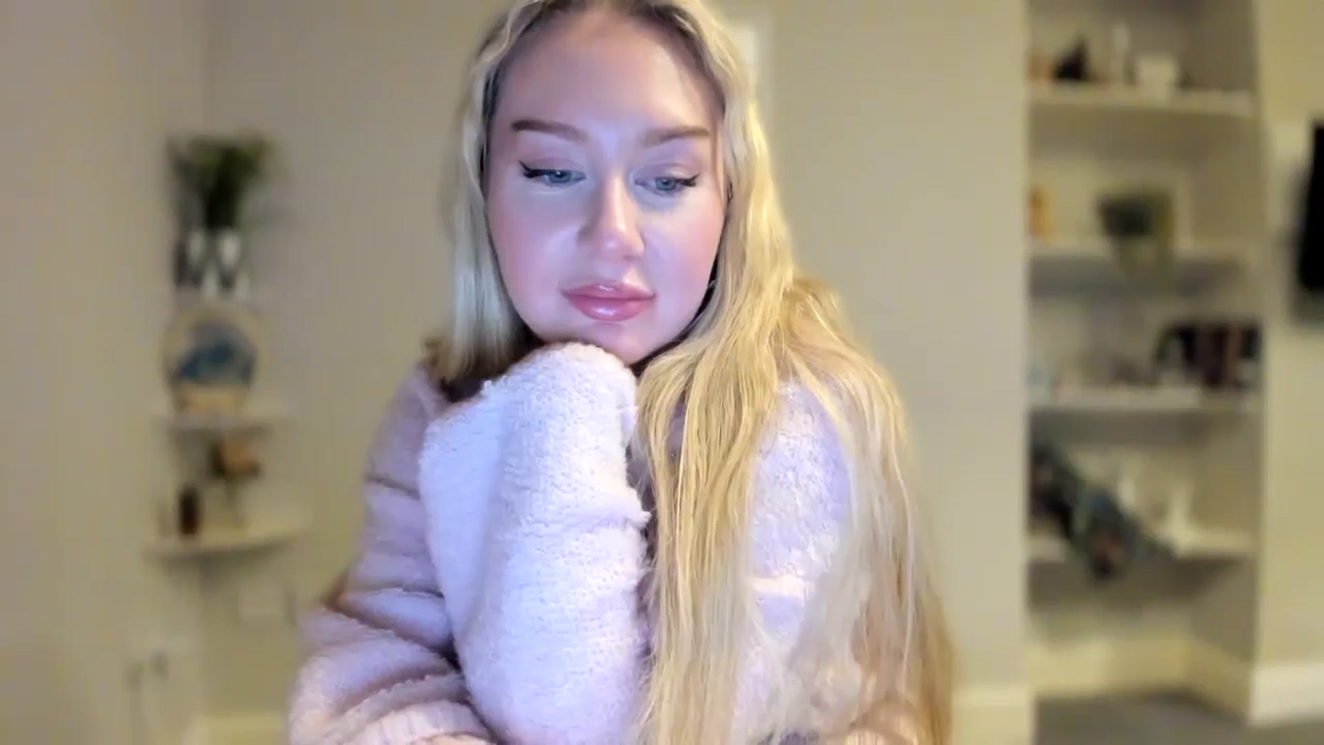 Gallery image thumbnail from British_Cutie's myfreecams stream on, 02/09/2026, 20:30 image 4 of 20