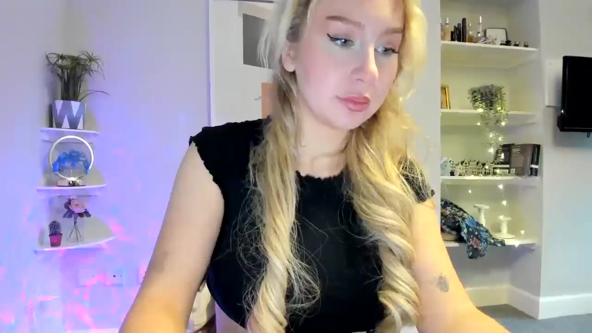 Gallery image thumbnail from British_Cutie's myfreecams stream on, 02/12/2026, 15:26 image 4 of 20