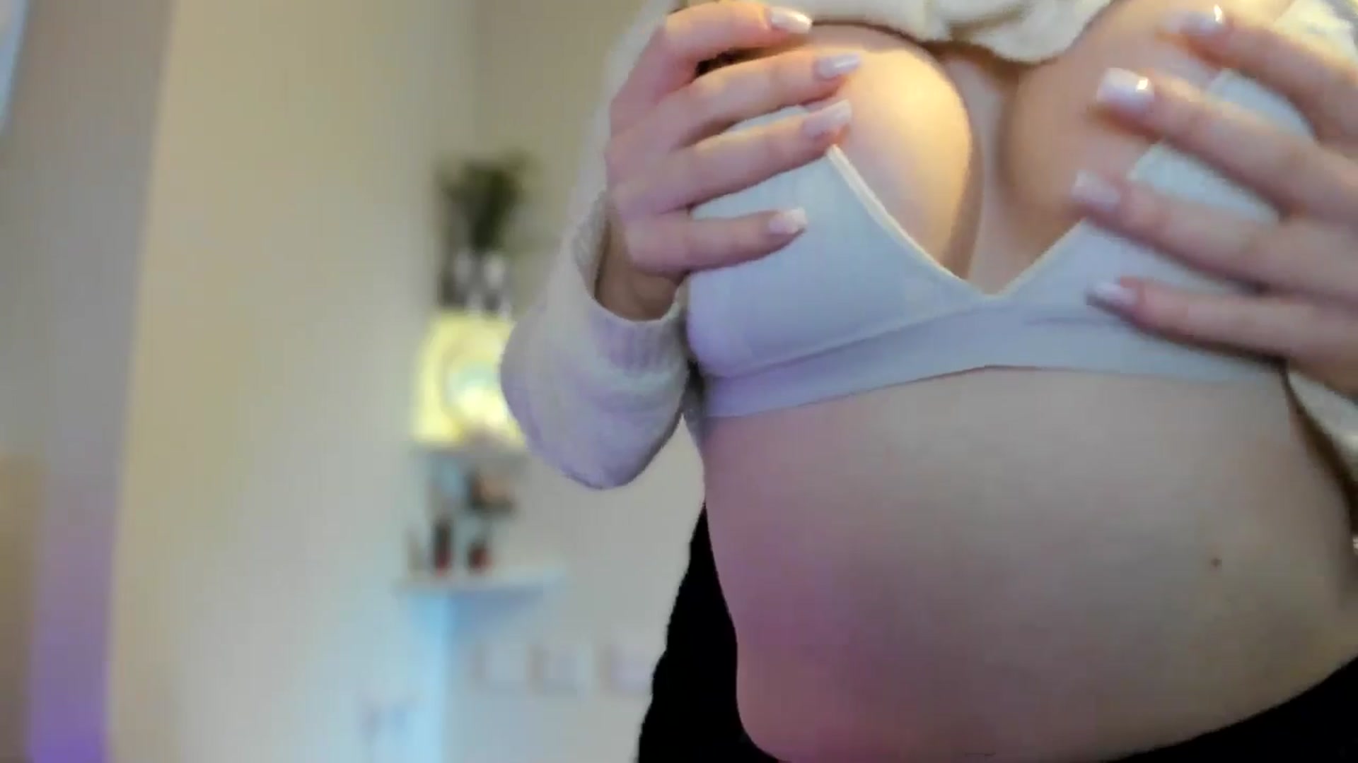 Gallery image thumbnail from British_Cutie's myfreecams stream on, 03/03/2026, 17:14 image 15 of 20