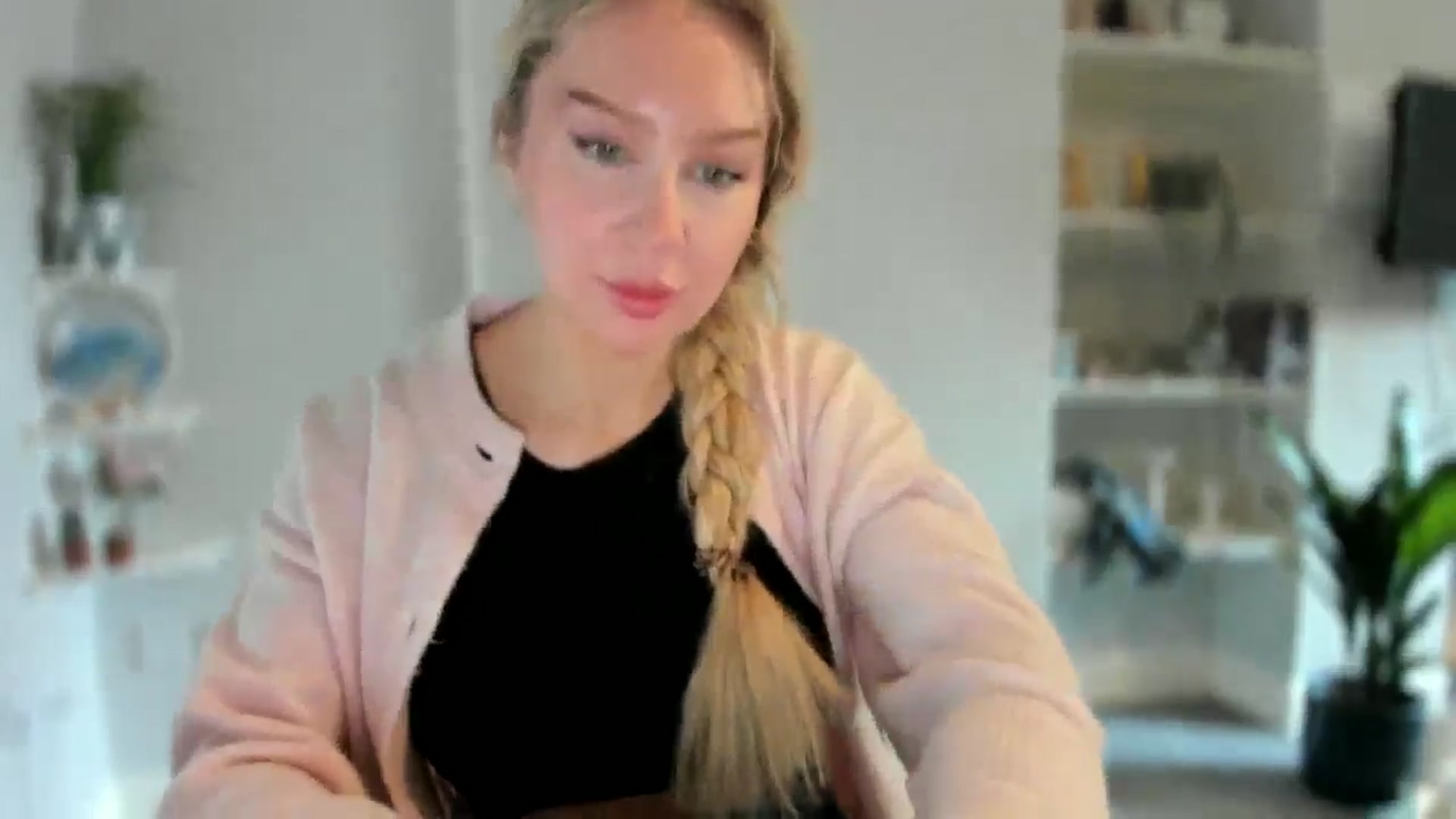 Gallery image thumbnail from British_Cutie's myfreecams stream on, 03/05/2026, 11:58 image 4 of 20
