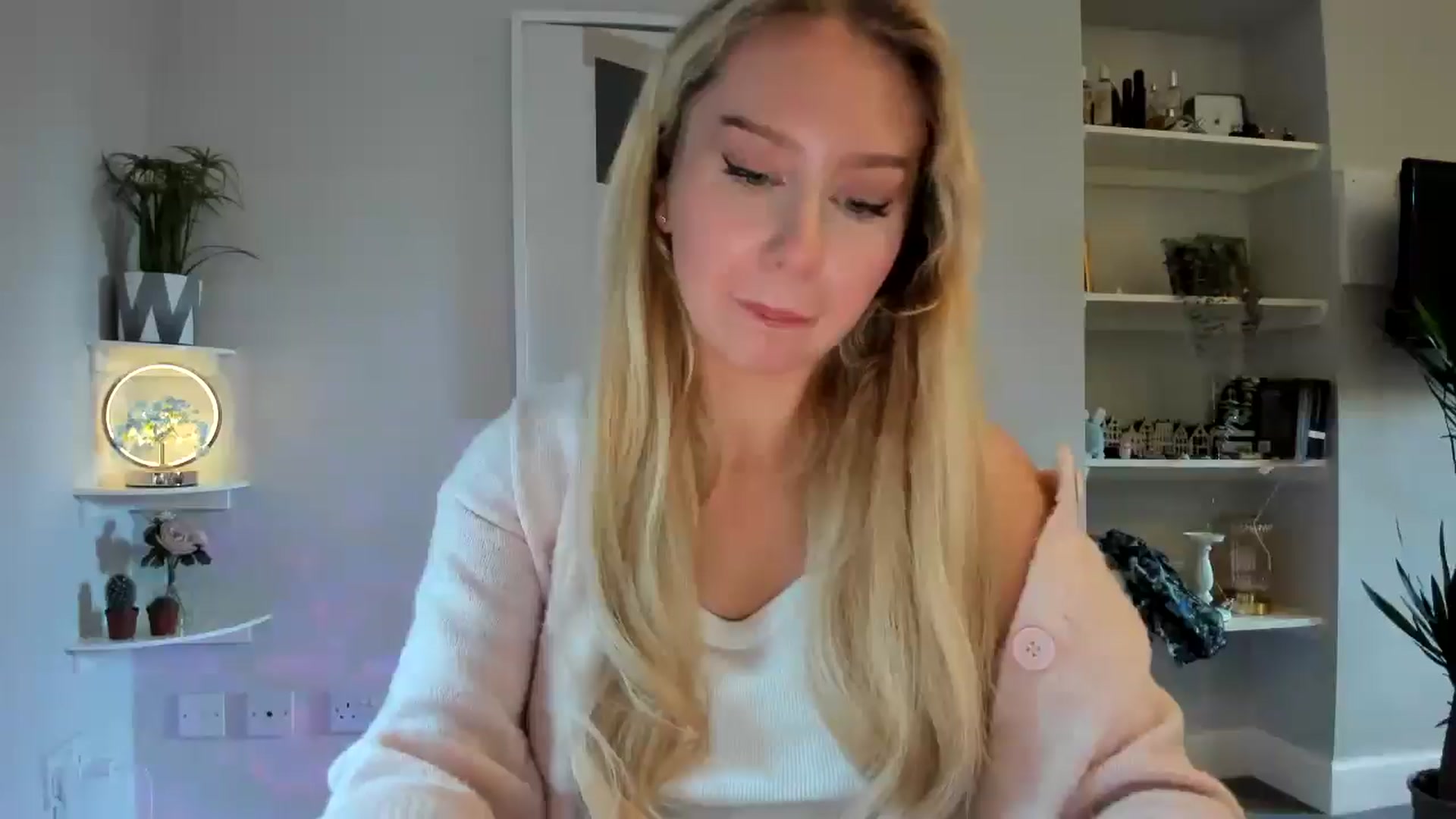 Gallery image thumbnail from British_Cutie's myfreecams stream on, 03/06/2026, 17:34 image 8 of 20
