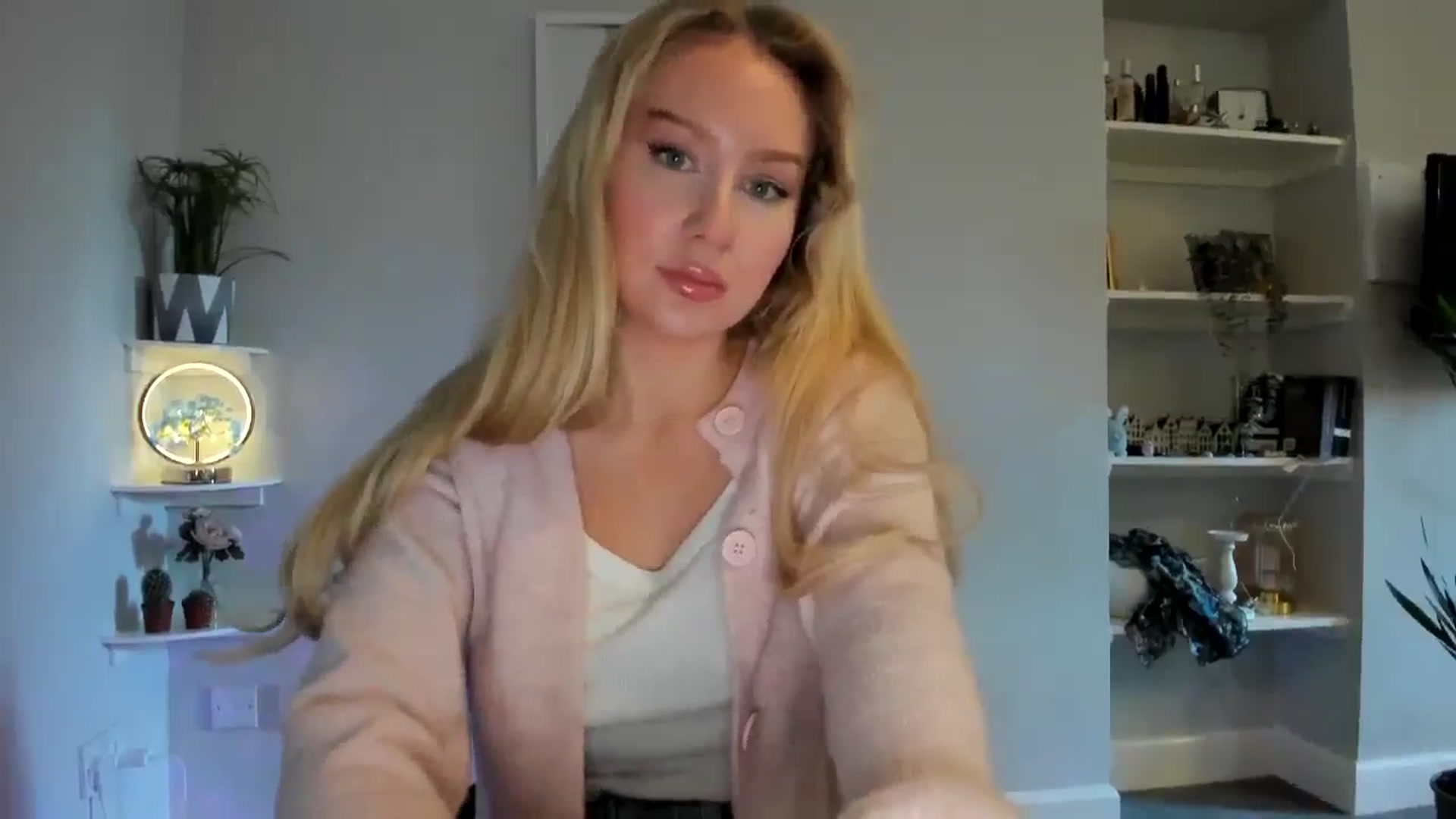 Gallery image thumbnail from British_Cutie's myfreecams stream on, 03/06/2026, 17:34 image 10 of 20