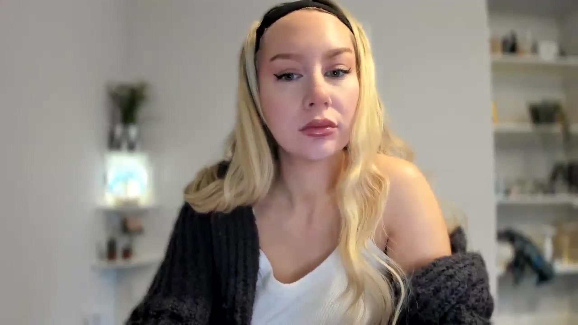 Gallery image thumbnail from British_Cutie's myfreecams stream on, 03/12/2026, 11:39 image 3 of 20
