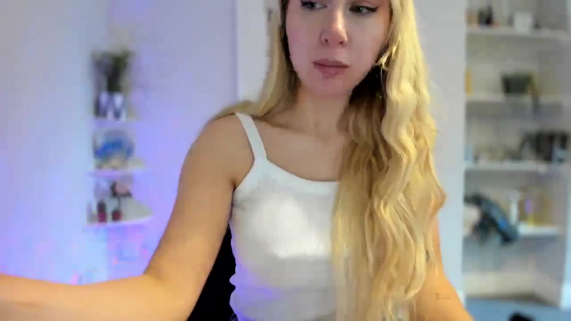 Gallery image thumbnail from British_Cutie's myfreecams stream on, 03/12/2026, 14:57 image 13 of 20
