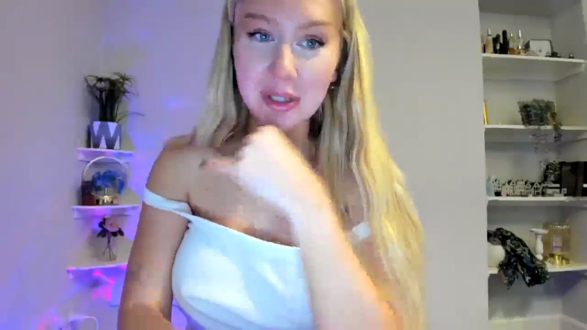 Gallery image thumbnail from British_Cutie's myfreecams stream on, 03/18/2026, 18:46 image 17 of 20