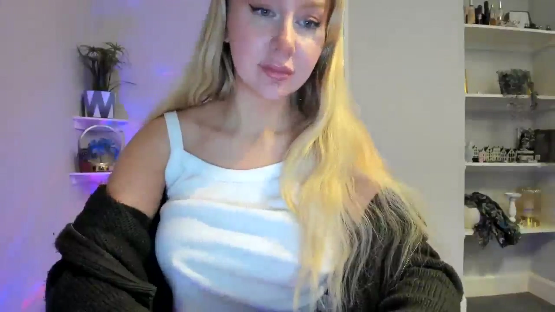 Gallery image thumbnail from British_Cutie's myfreecams stream on, 03/18/2026, 19:38 image 14 of 20