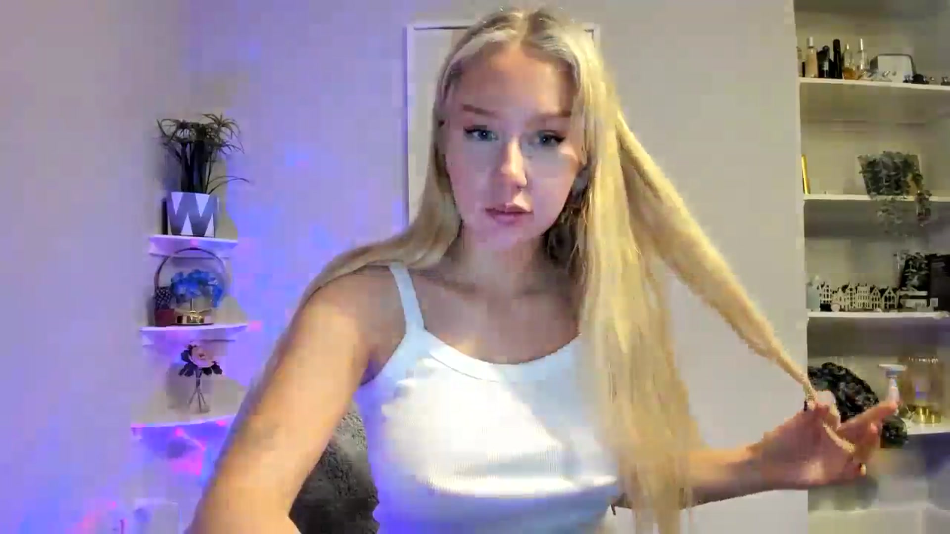 Gallery image thumbnail from British_Cutie's myfreecams stream on, 03/18/2026, 20:36 image 3 of 20