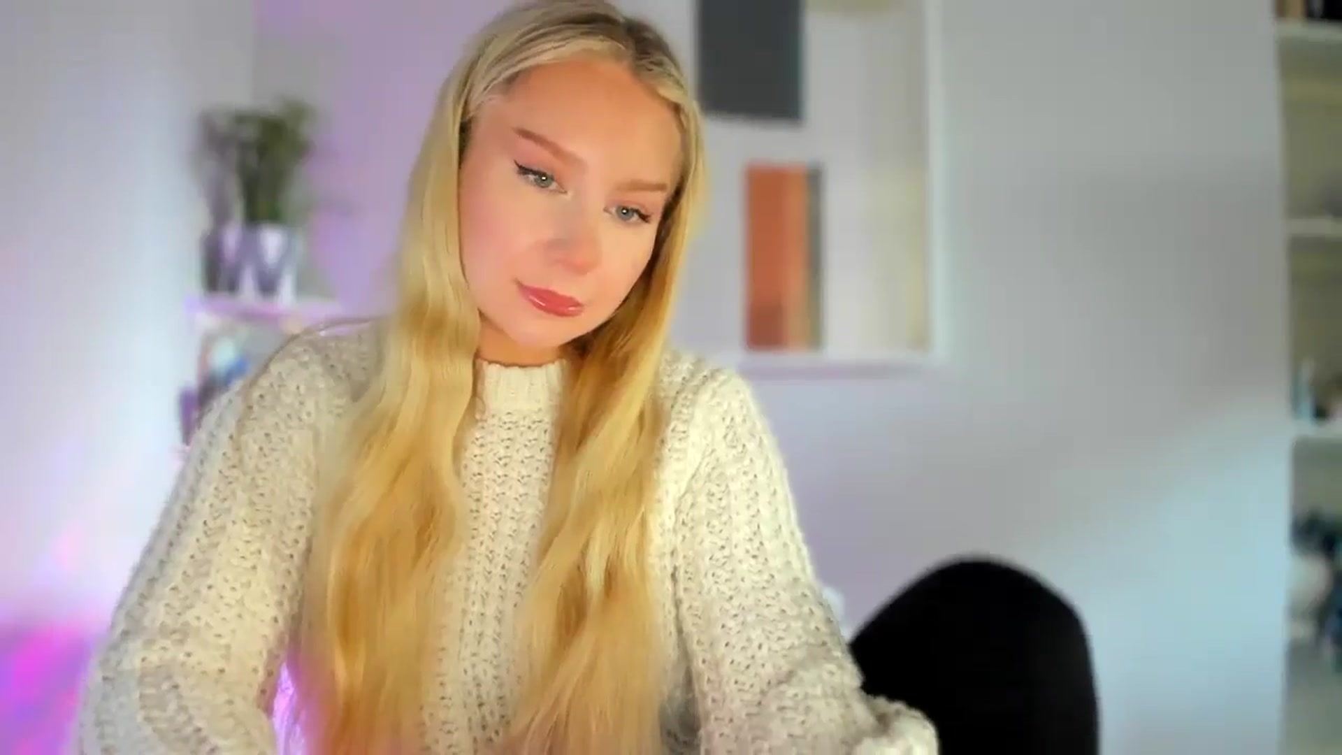 Gallery image thumbnail from British_Cutie's myfreecams stream on, 03/19/2026, 11:43 image 5 of 20
