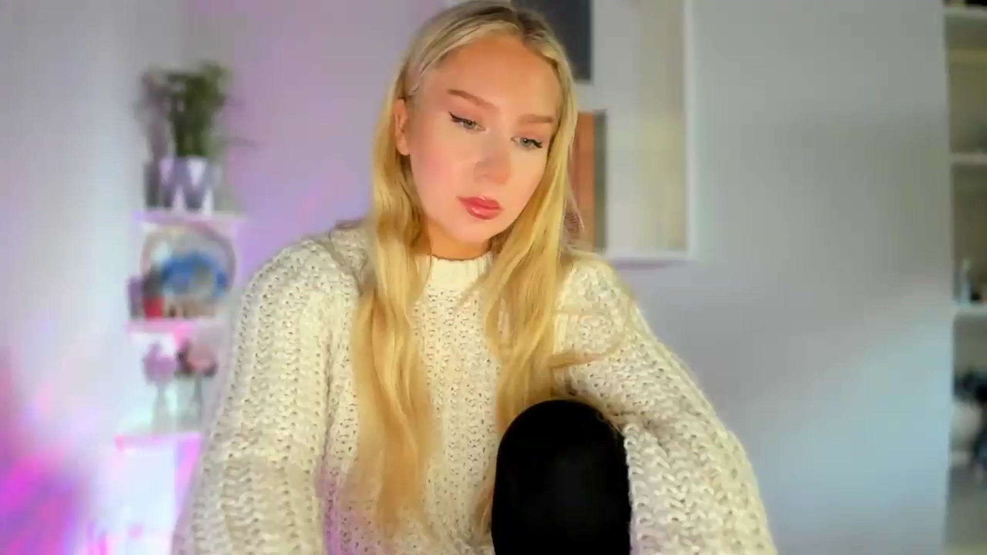 Gallery image thumbnail from British_Cutie's myfreecams stream on, 03/19/2026, 11:43 image 1 of 20
